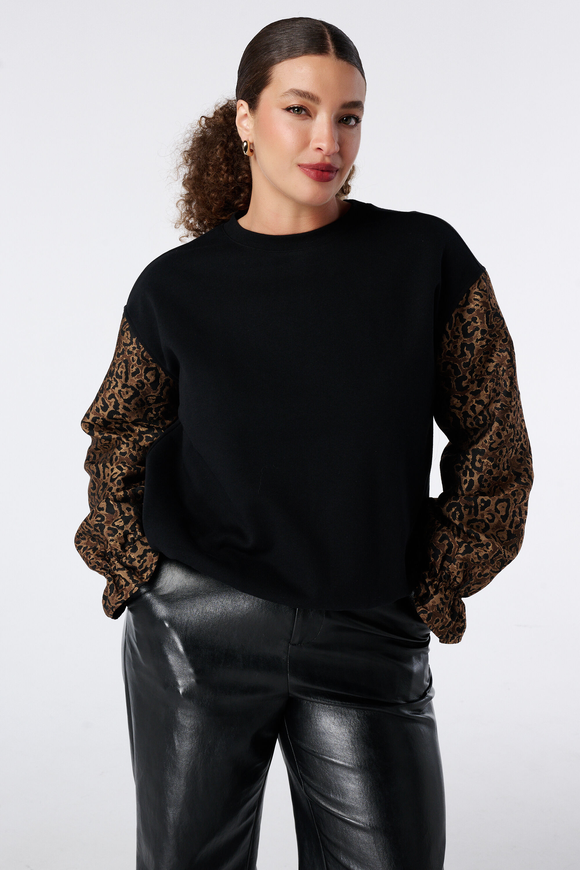Sweater met jacquard mouwen