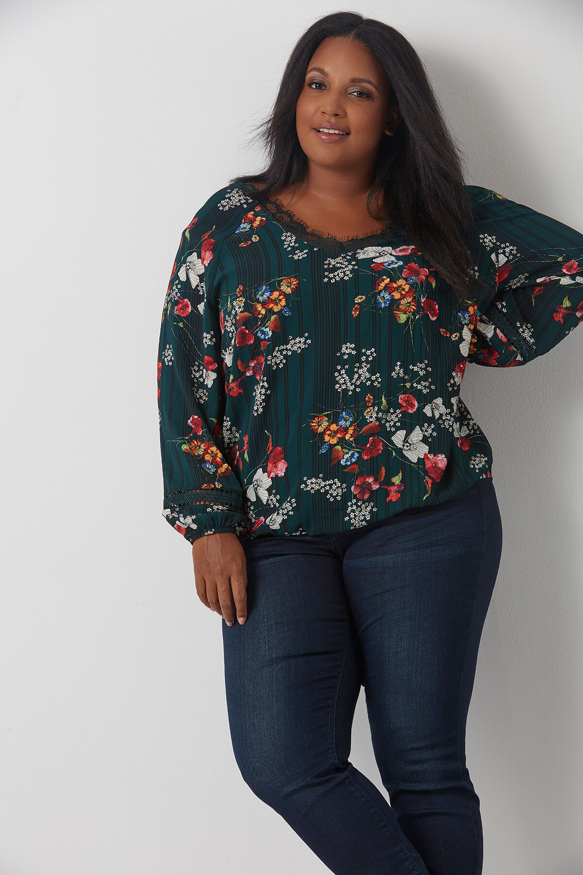 Blouse met kanten kraag  image number 3