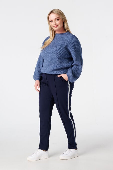 Pantalon fuselé avec passepoil sur le côté Pantalon fuselé avec passepoil sur le côté