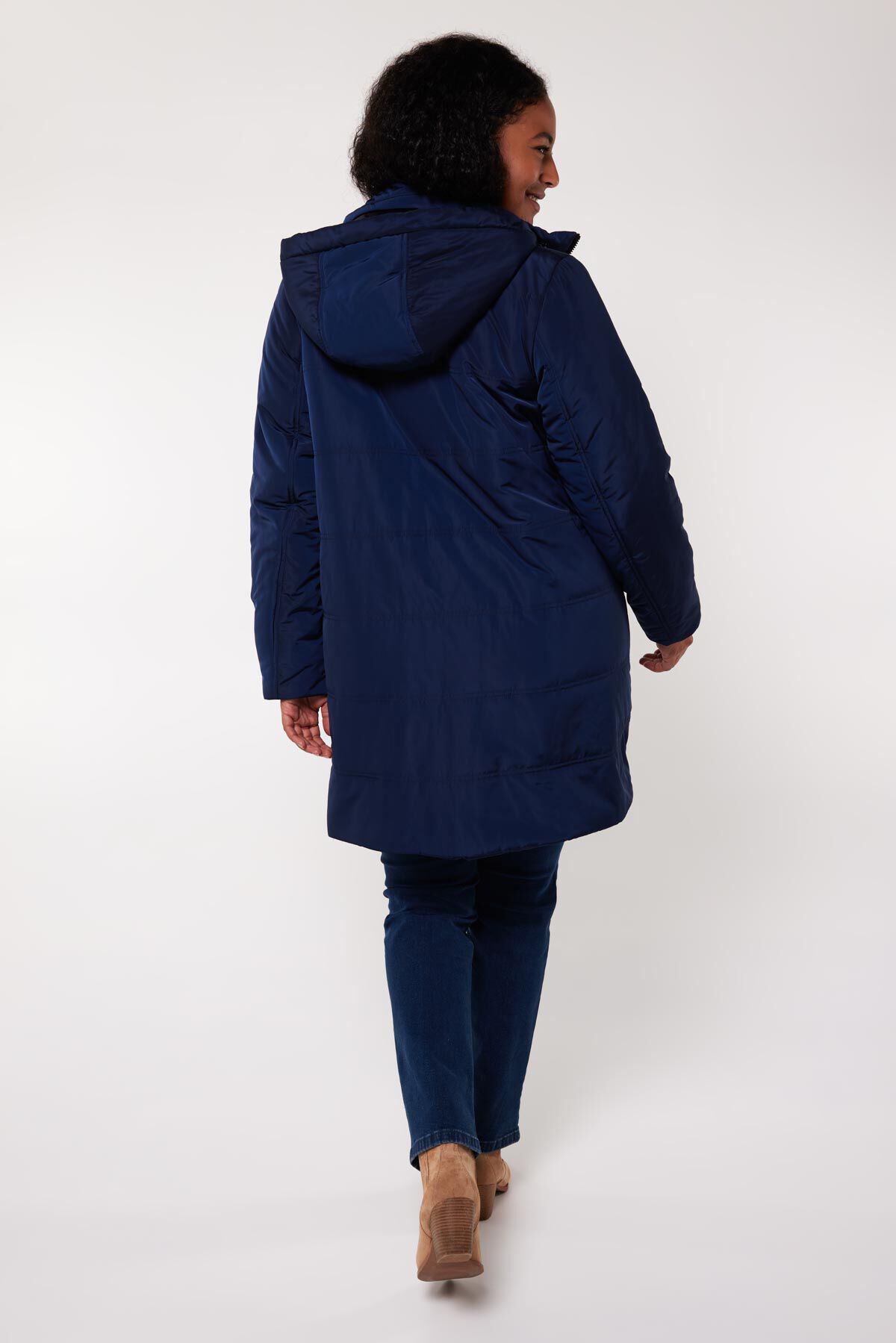 Veste matelass&eacute;e avec capuche image number 4