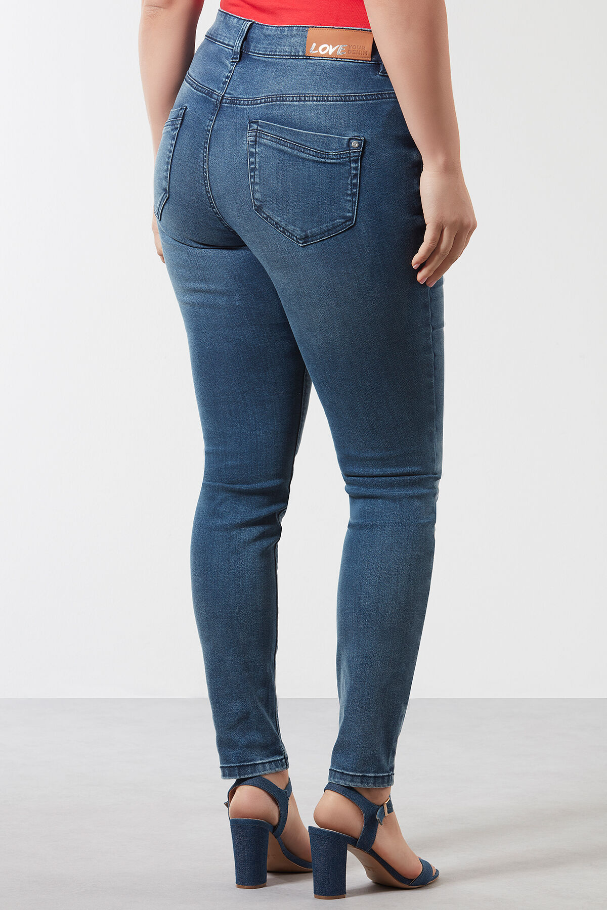 Magic Simplicity SHAPES jeans image number 3