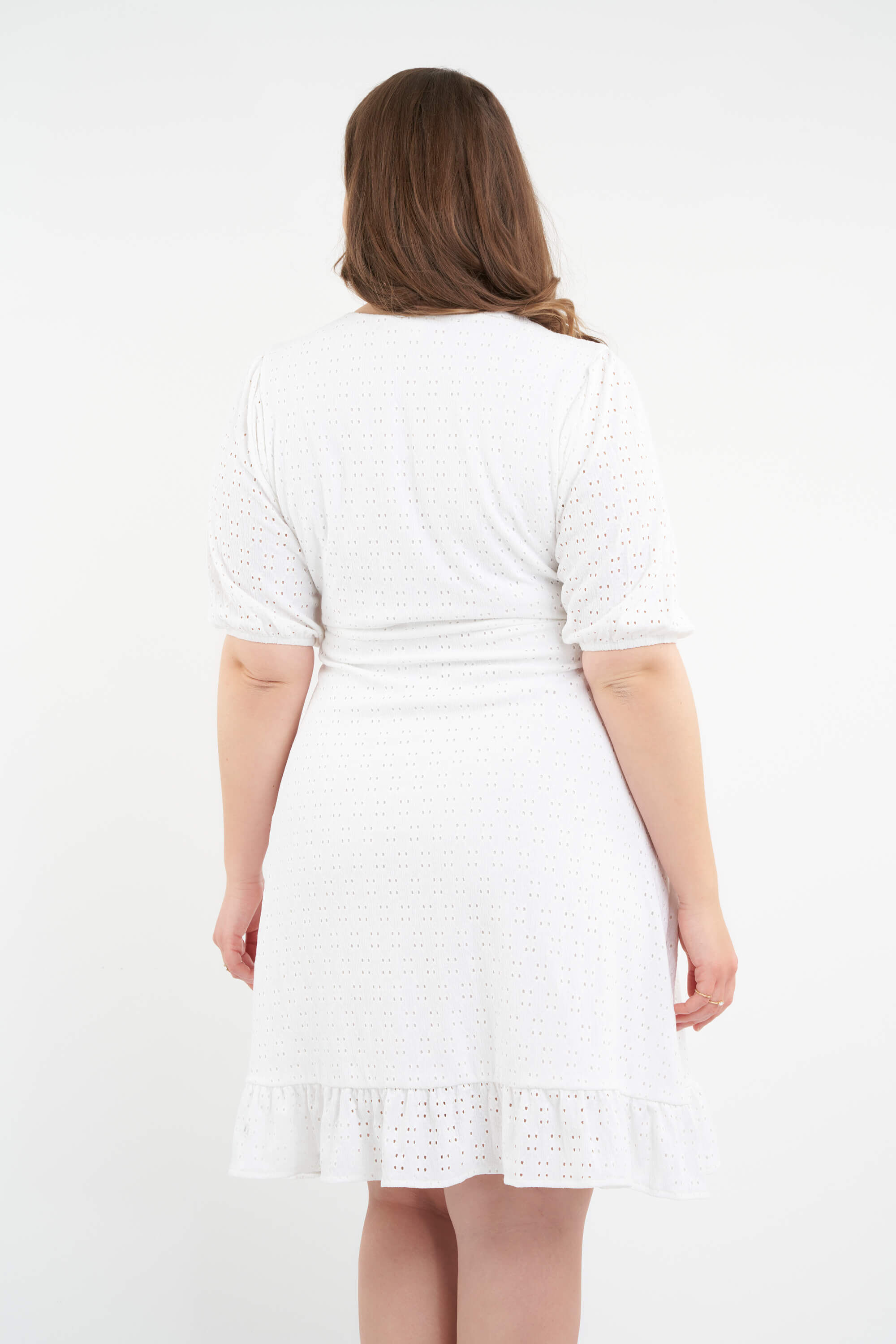 Robe portefeuille avec broderie anglaise image number 3