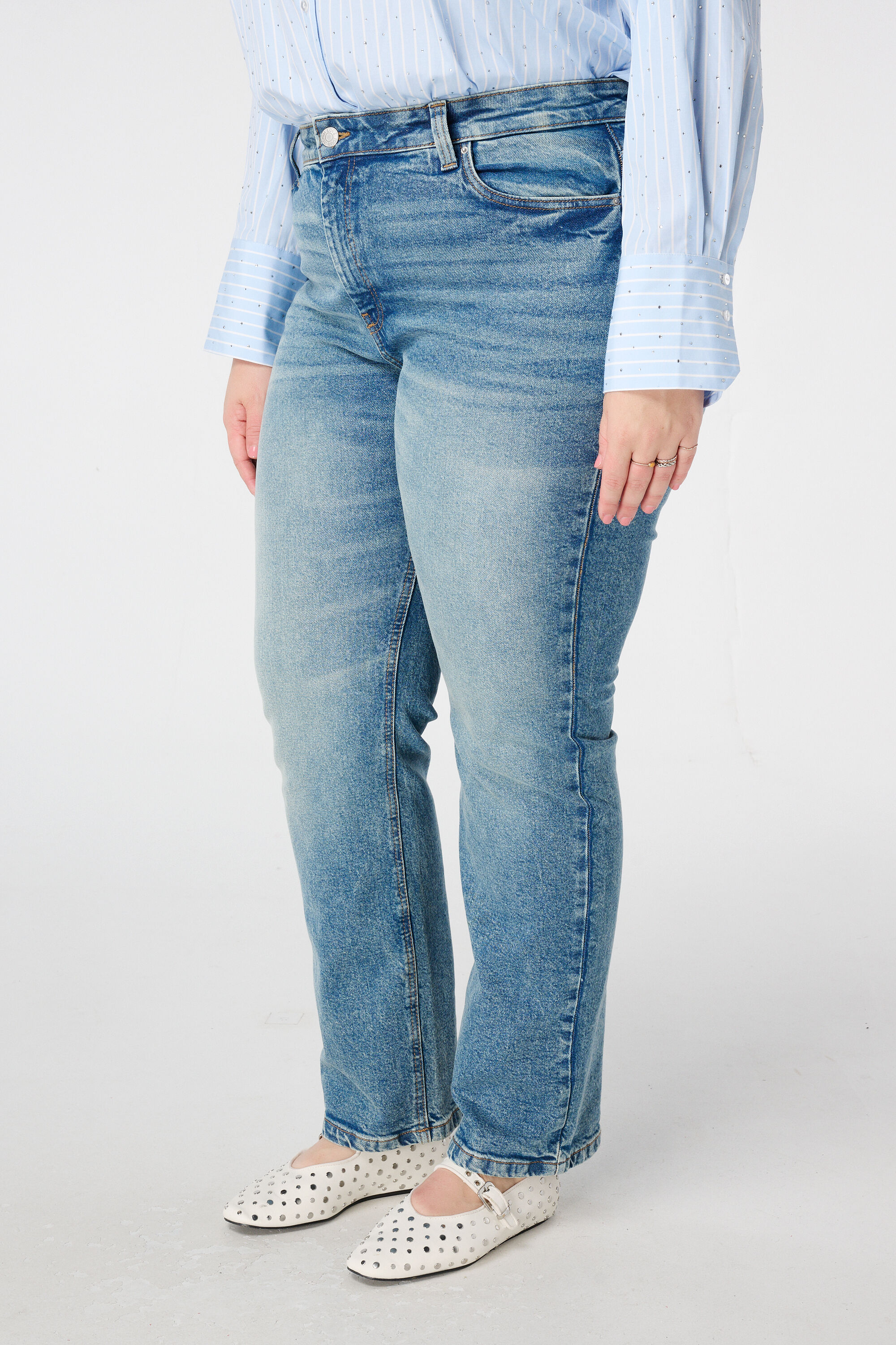 Straight leg jeans met mid waist image number 5