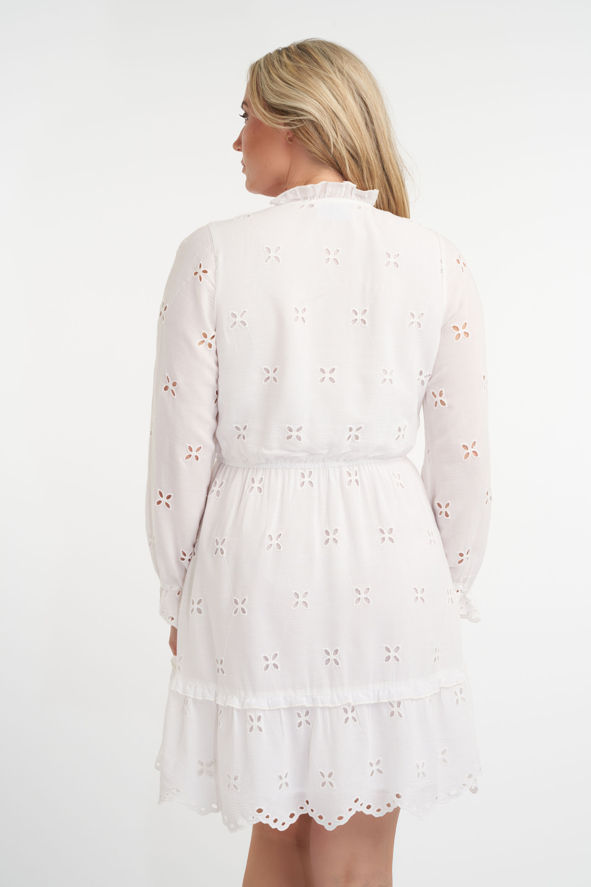 Robe courte &agrave; imprim&eacute; image number 3