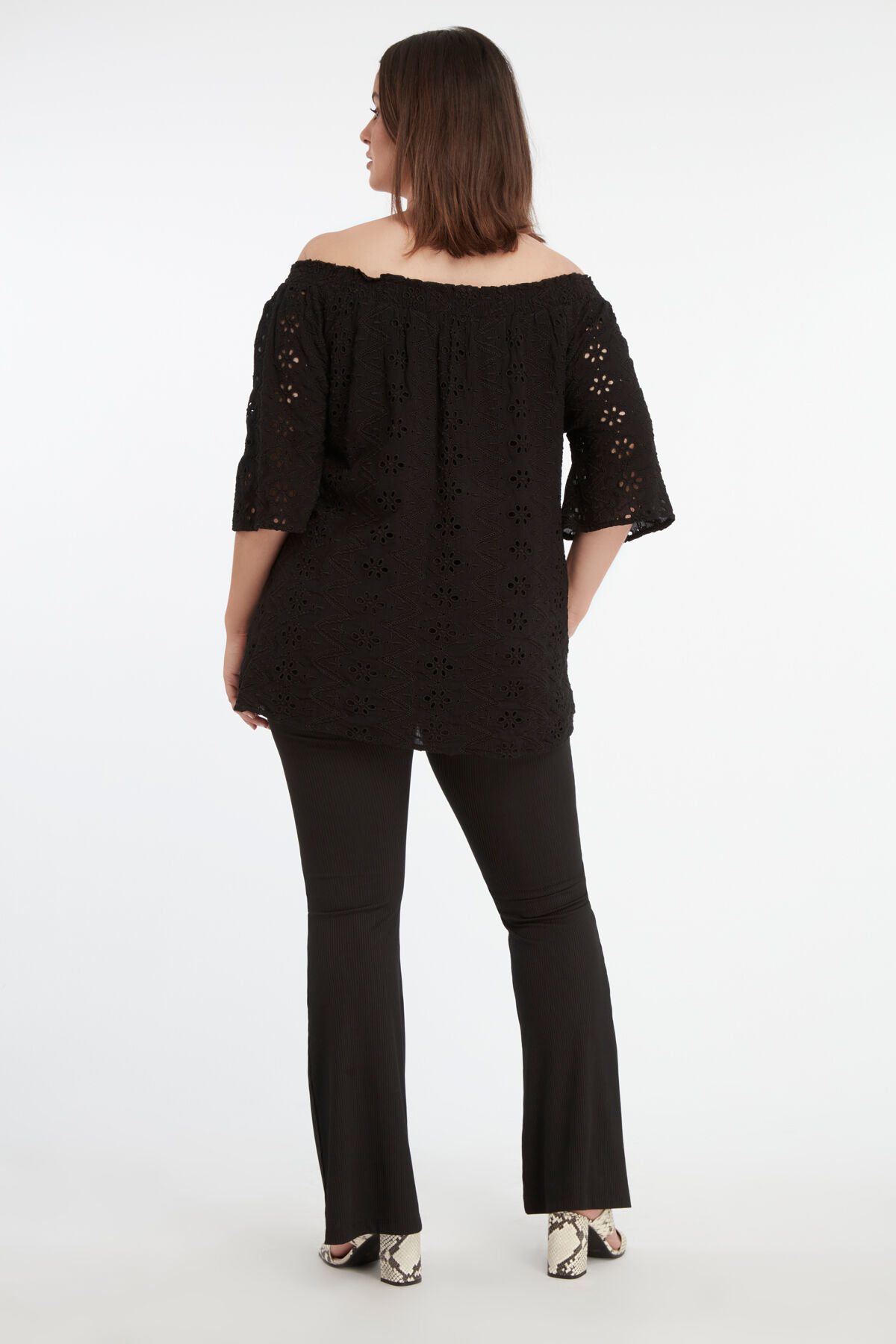 Opengewerkte off-shoulder top image number 4