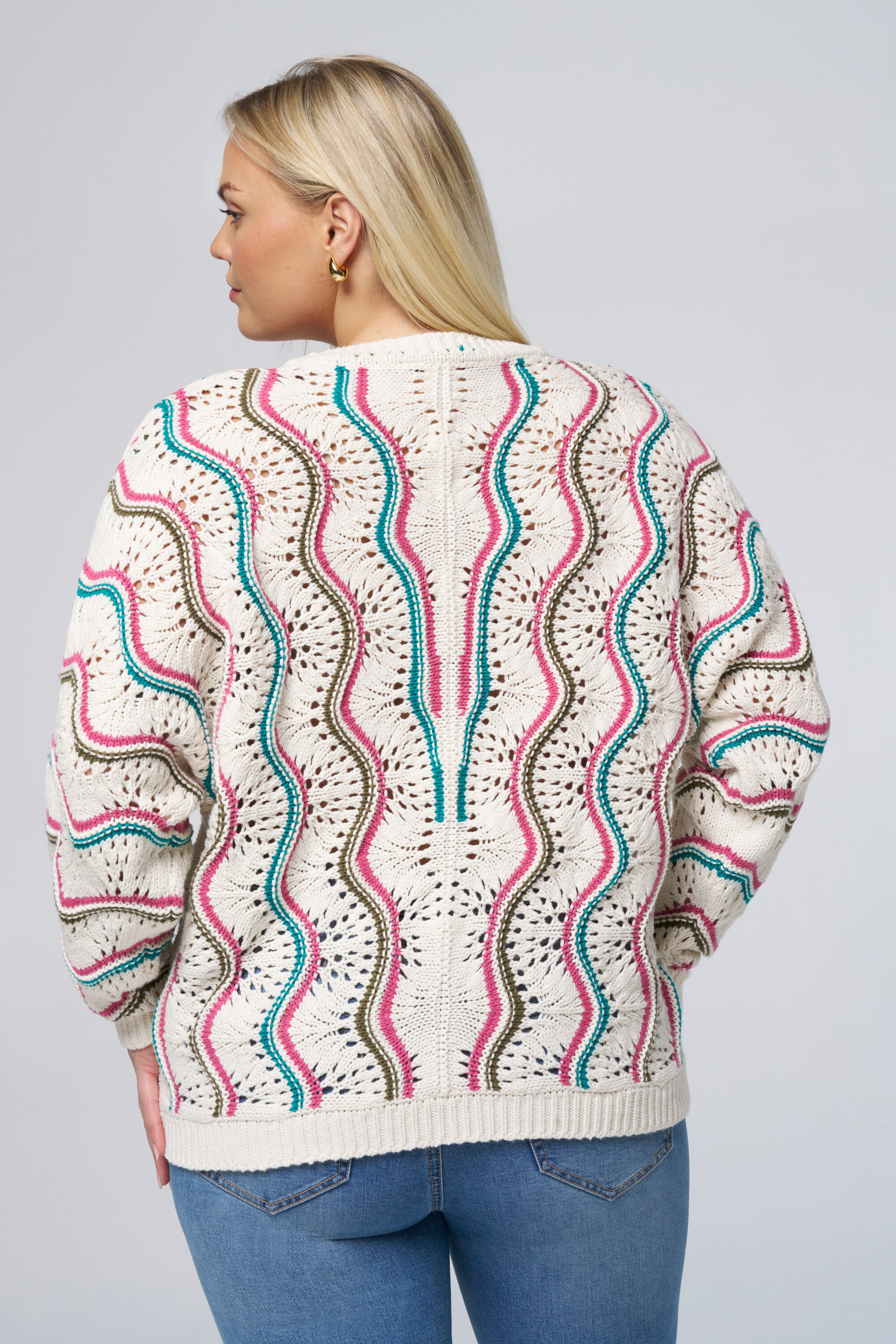 Pull en maille avec couleurs image number 3