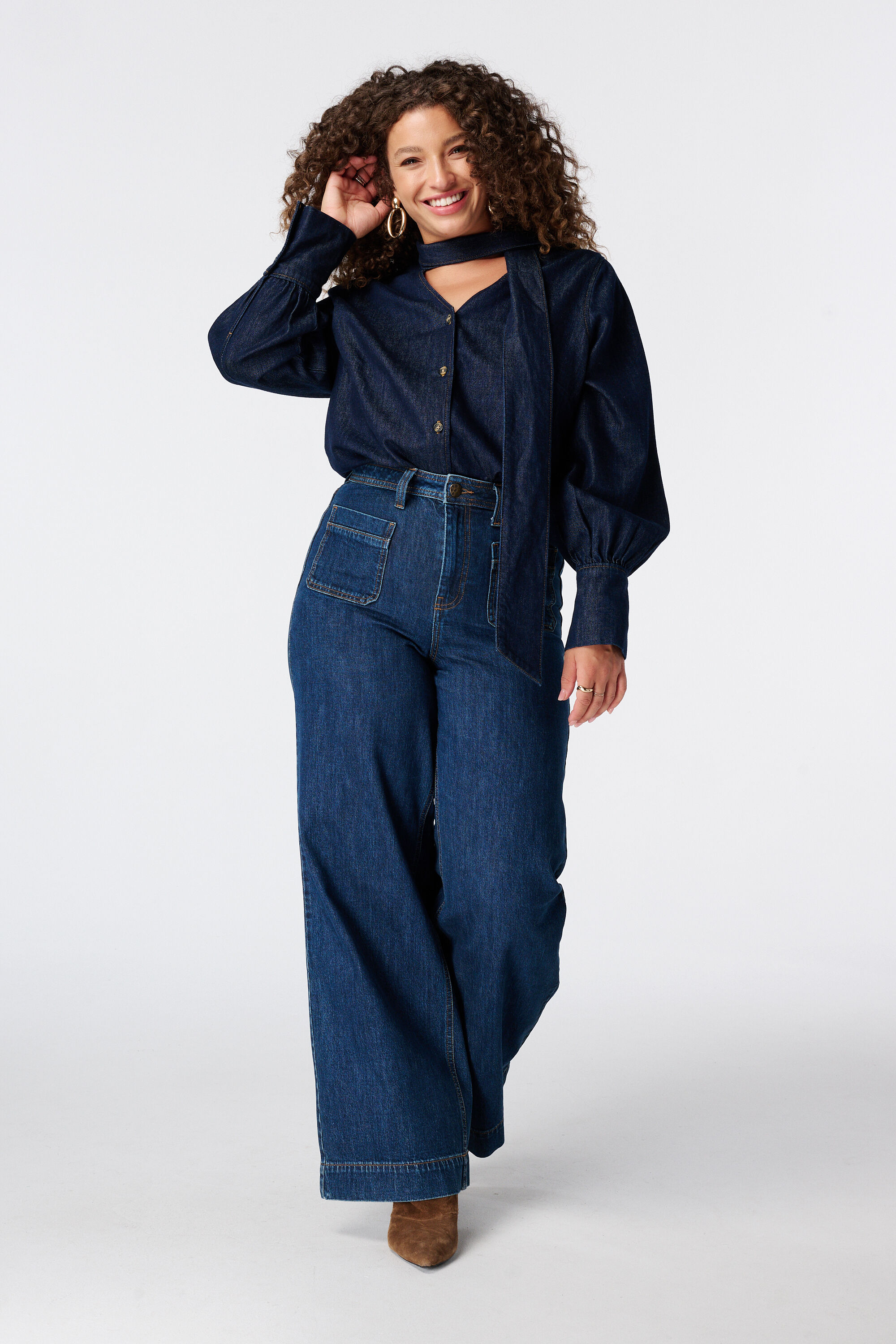 Denim blouse met sjaaltje image number 5