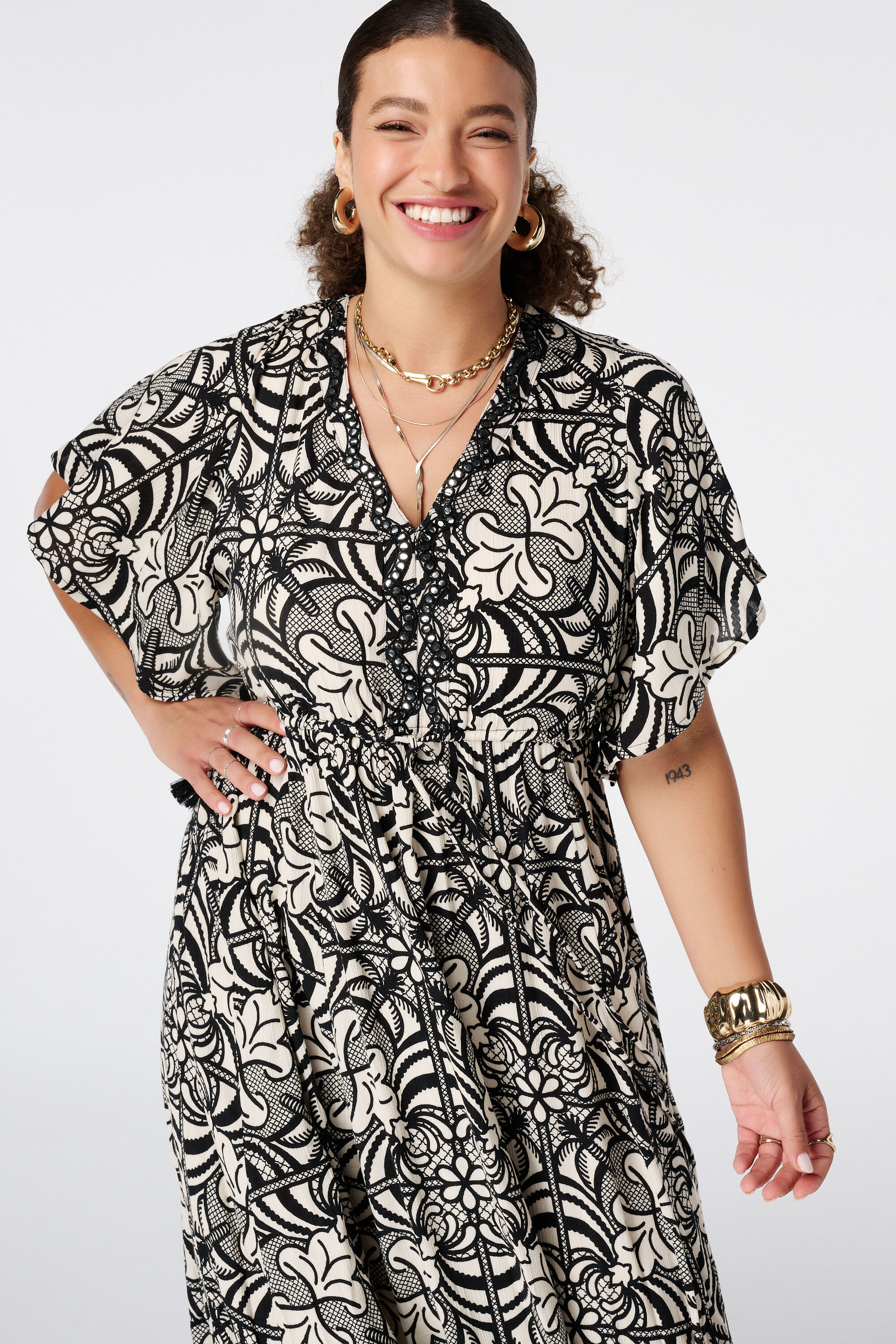 Robe maxi &agrave; manches papillon image number 4