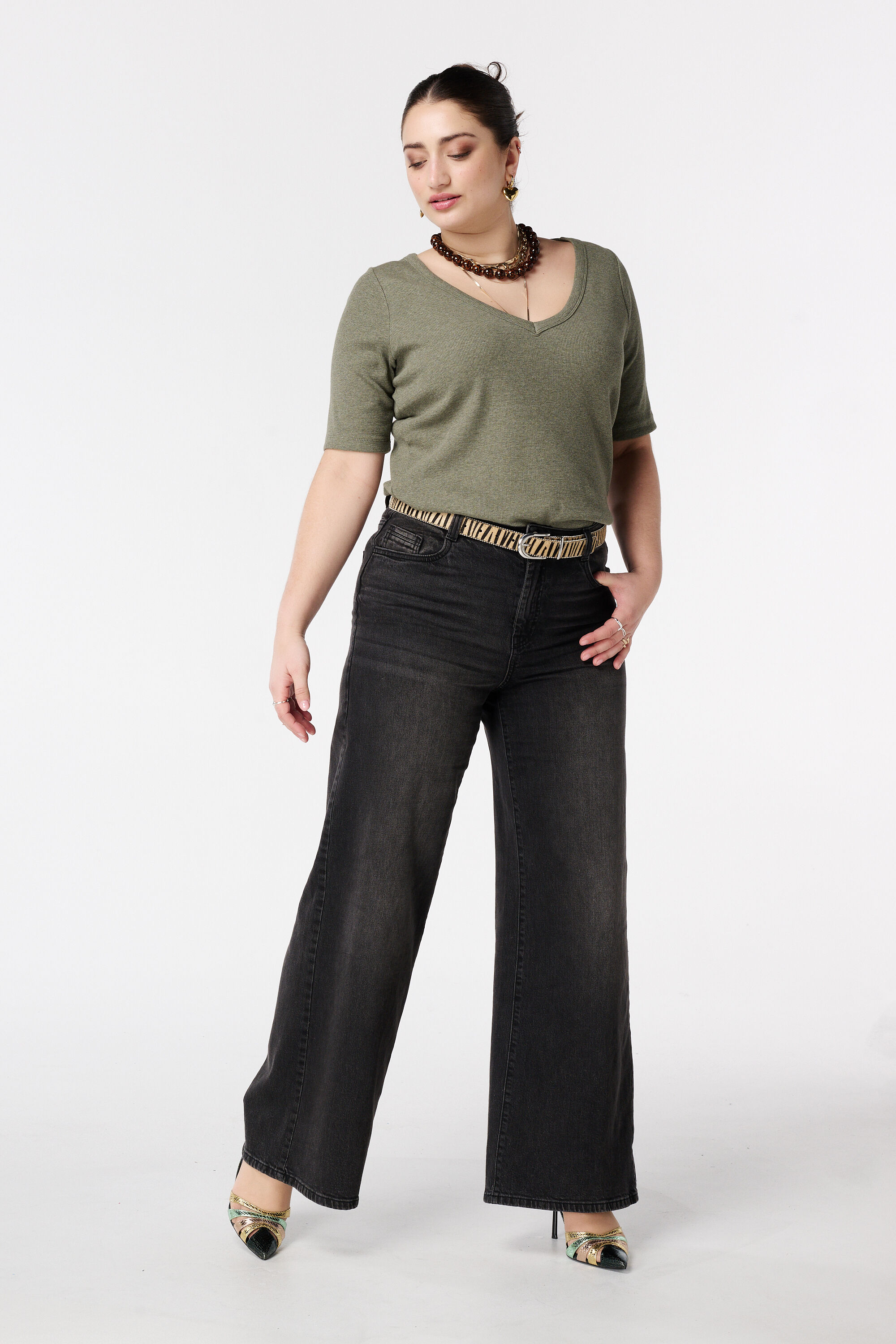 Ribstof top met v-hals image number 5