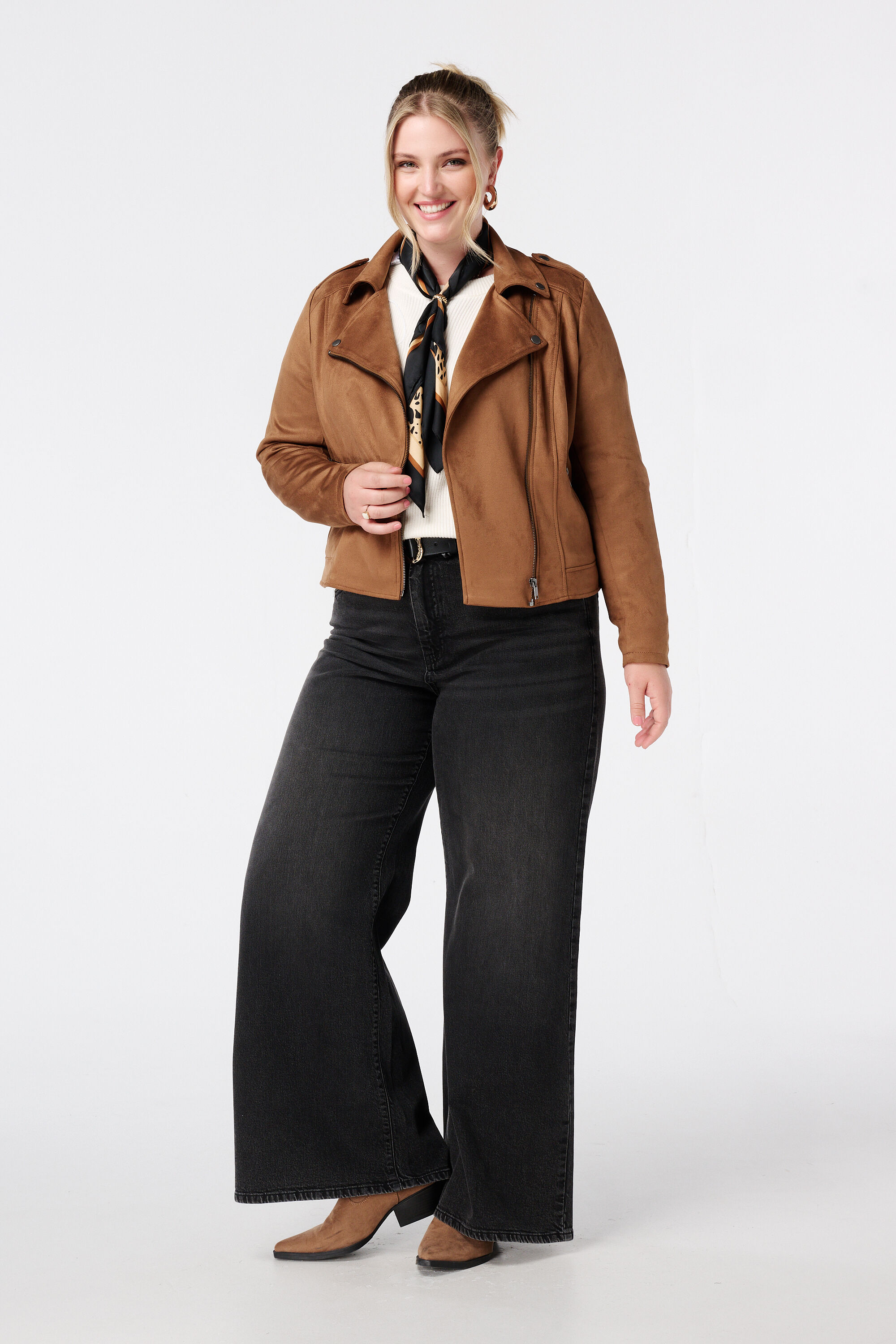 Bikerjasje van imitatiesu&egrave;de image number 5