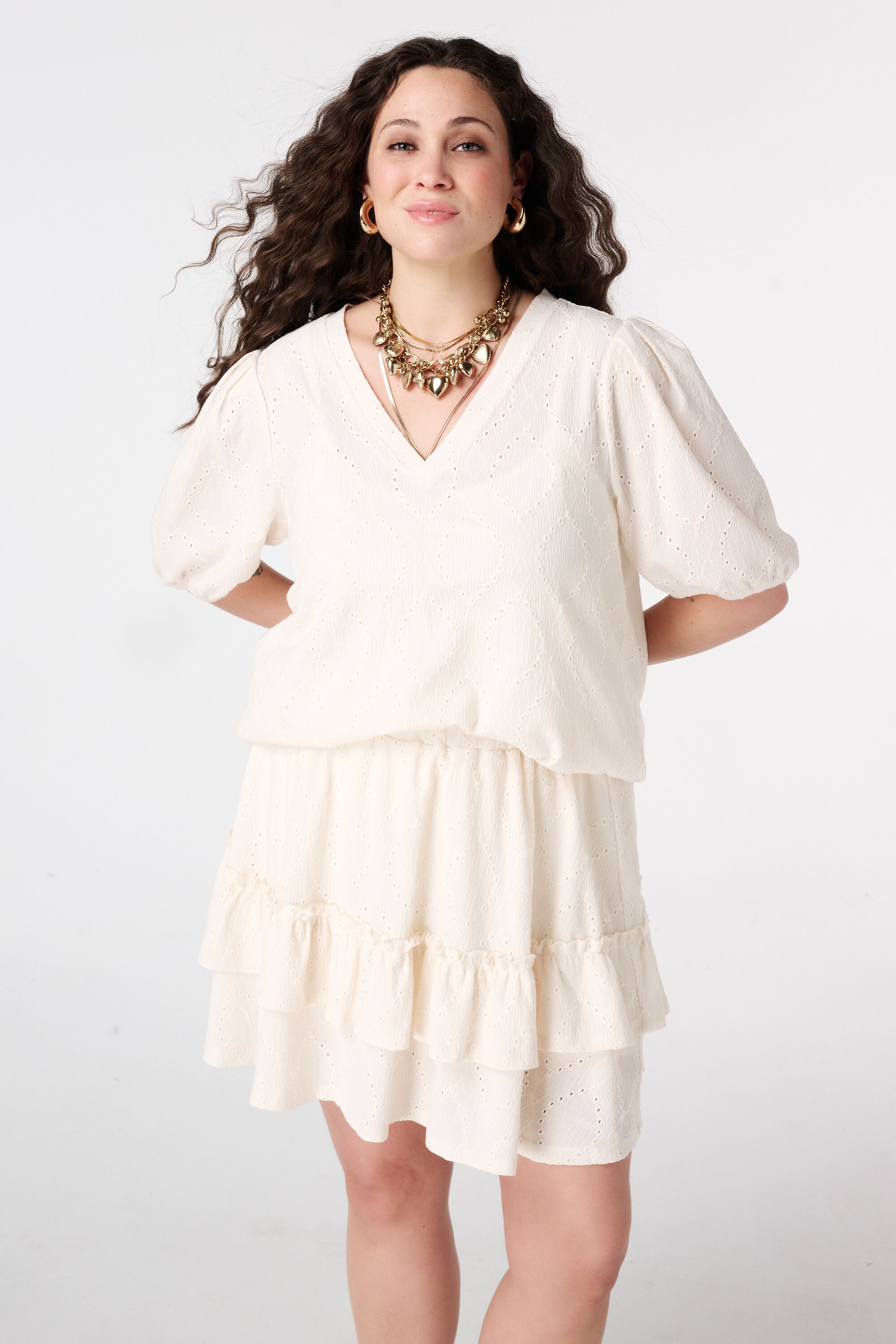 Top met broderie-look