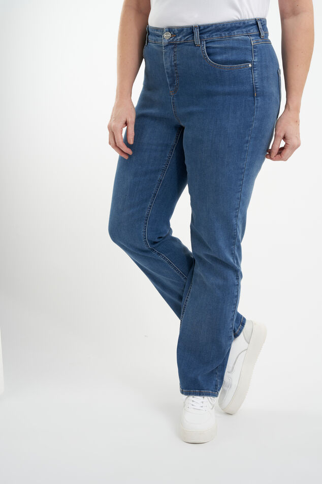 Straight leg jeans SHAPES image number 3