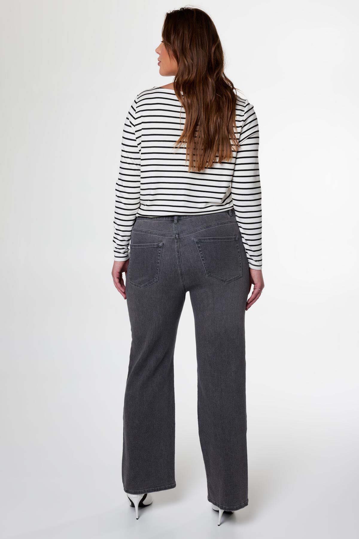 Jean ample image number 3