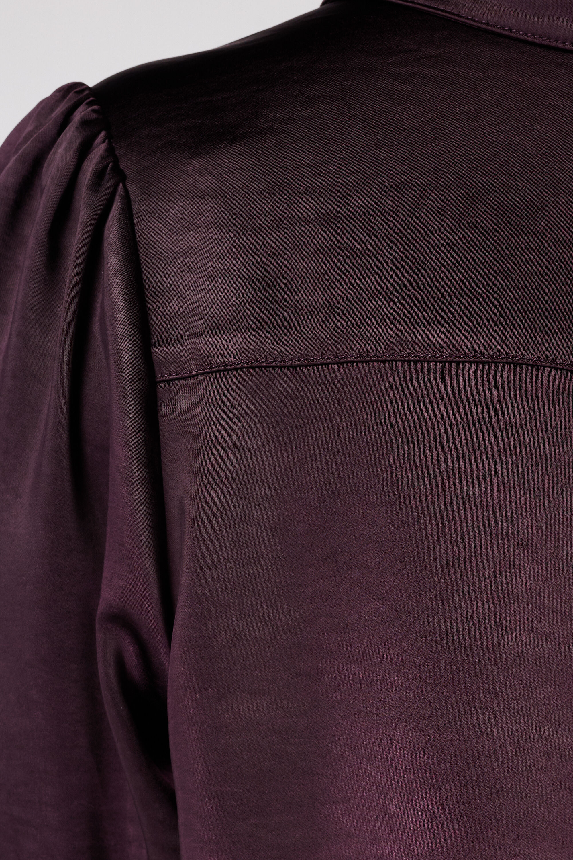 Blouse aspect satin image number 6