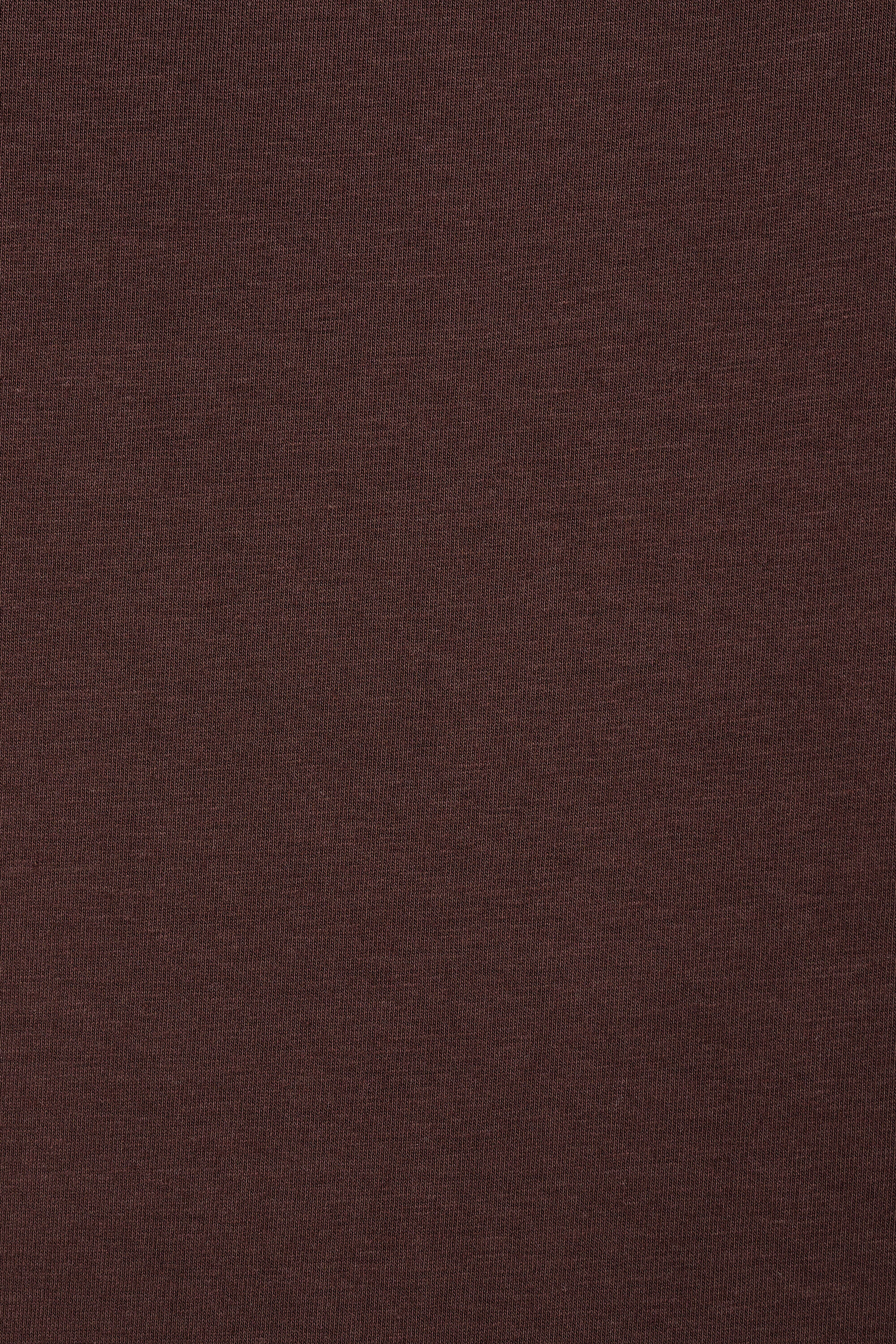 D&eacute;bardeur avec col en V image number 6