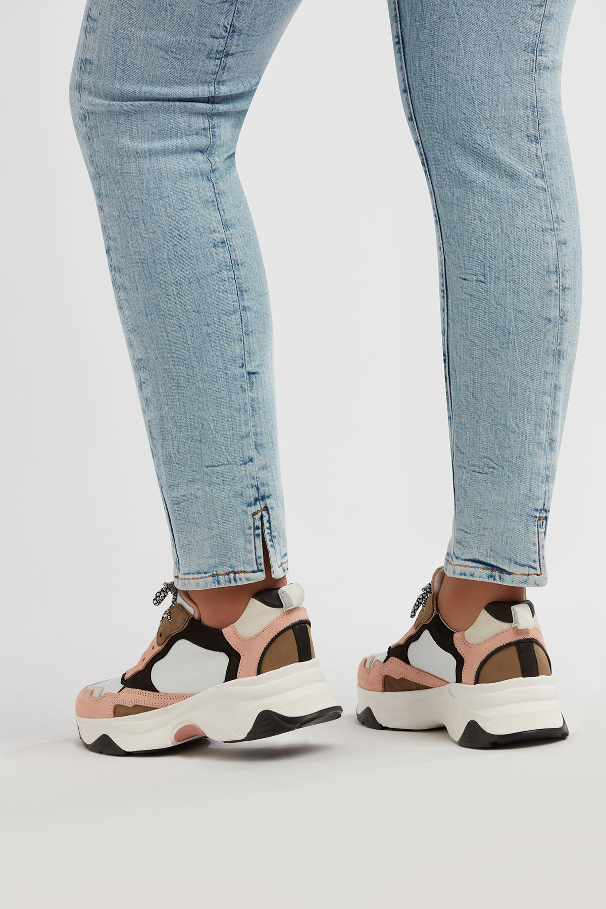 Slim leg jeans IRIS met splitjes  image number 5