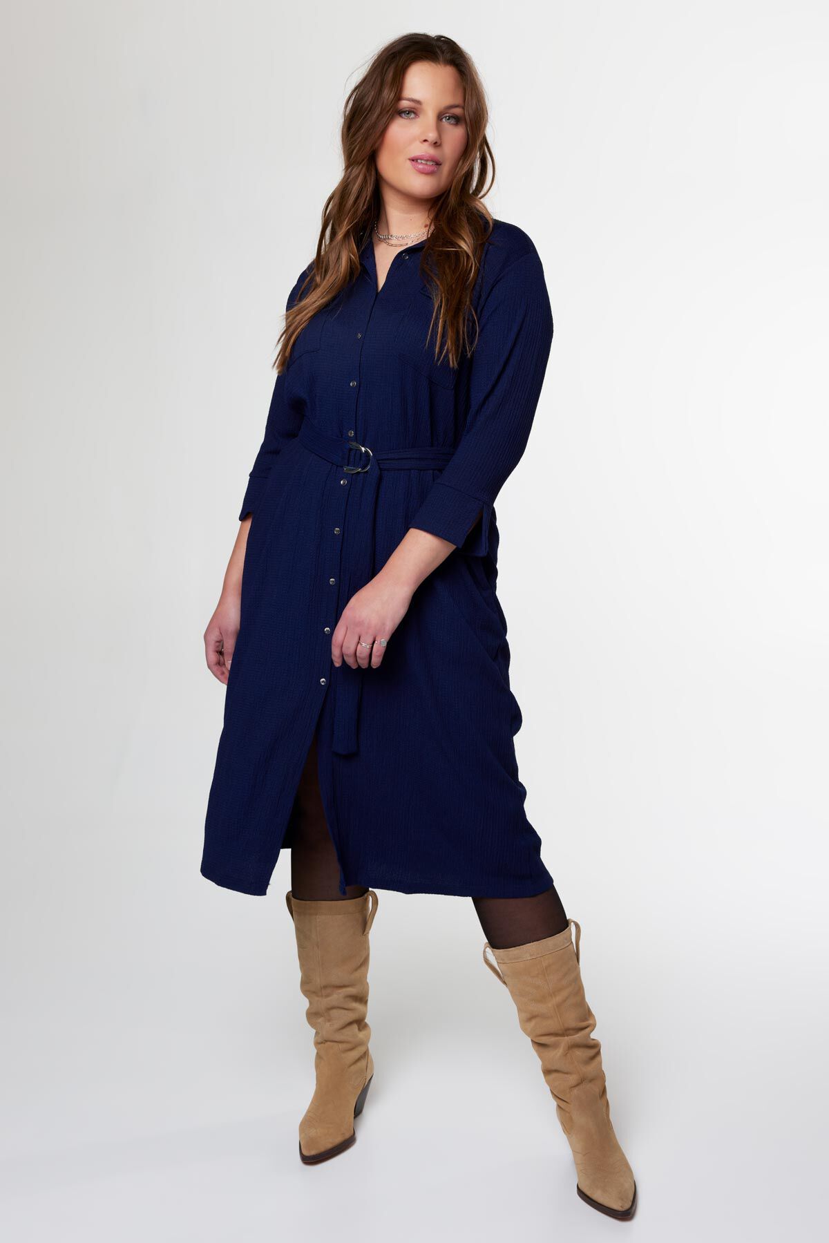 Robe en tissu textur&eacute; image number 0