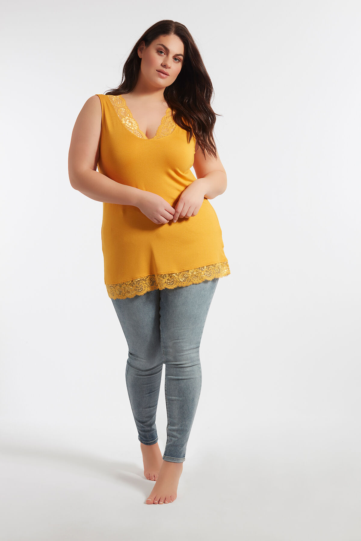 Mouwloze top met kant image number 3