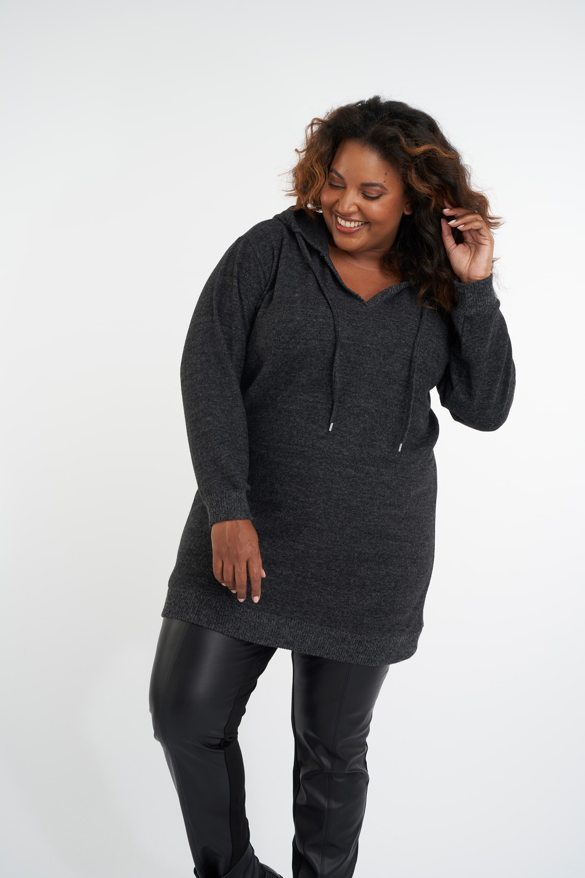 Trui met capuchon image number 6