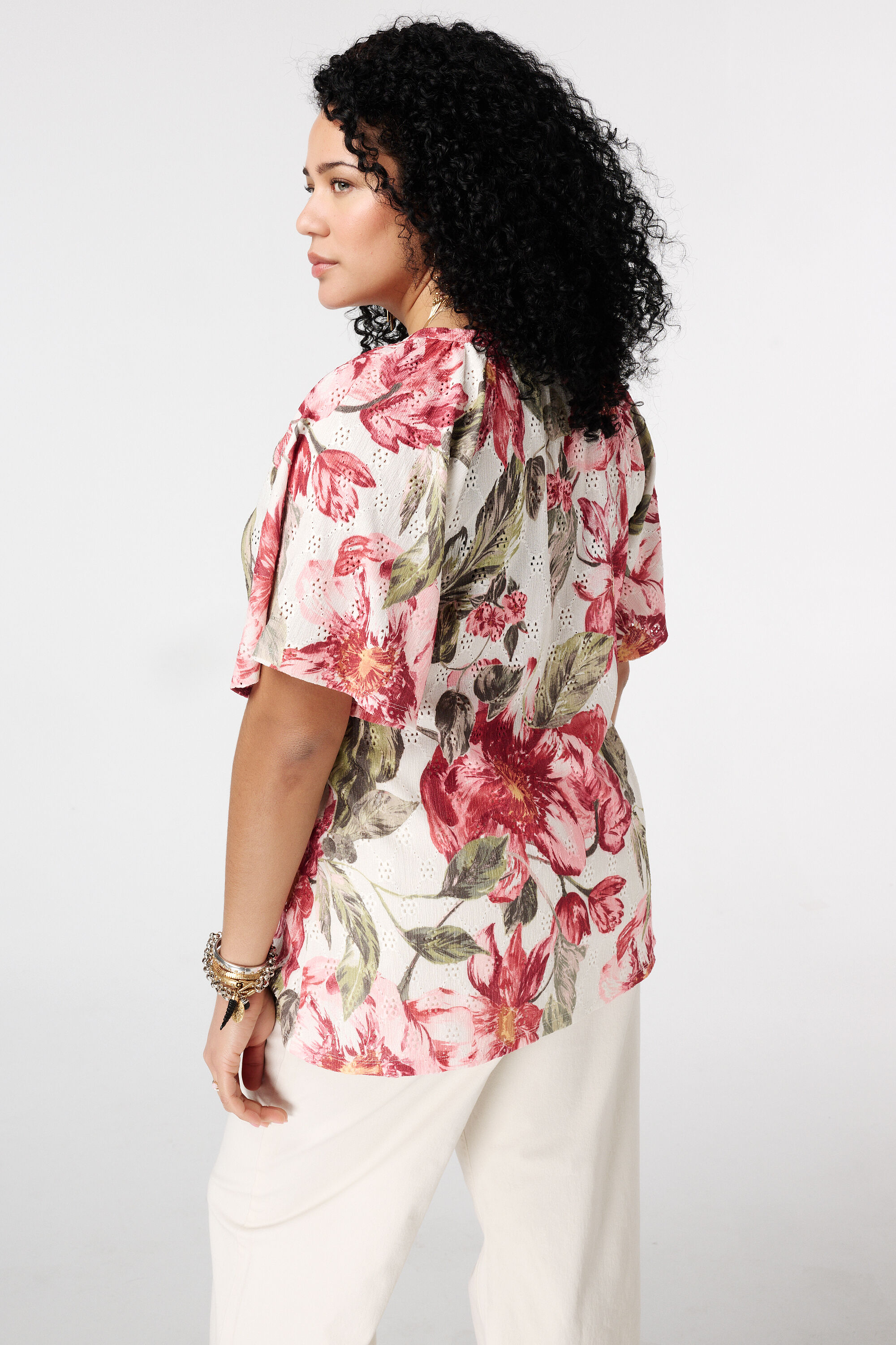 Top en dentelle avec imprim&eacute; image number 3