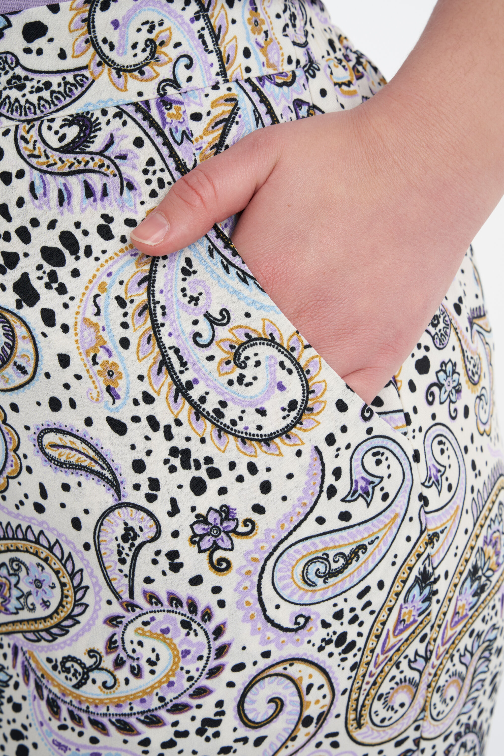 Pantalon imprim&eacute; image number 5