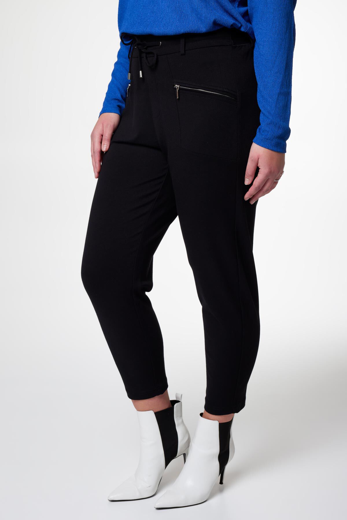 Enkellange broek met ritsjes image number 5