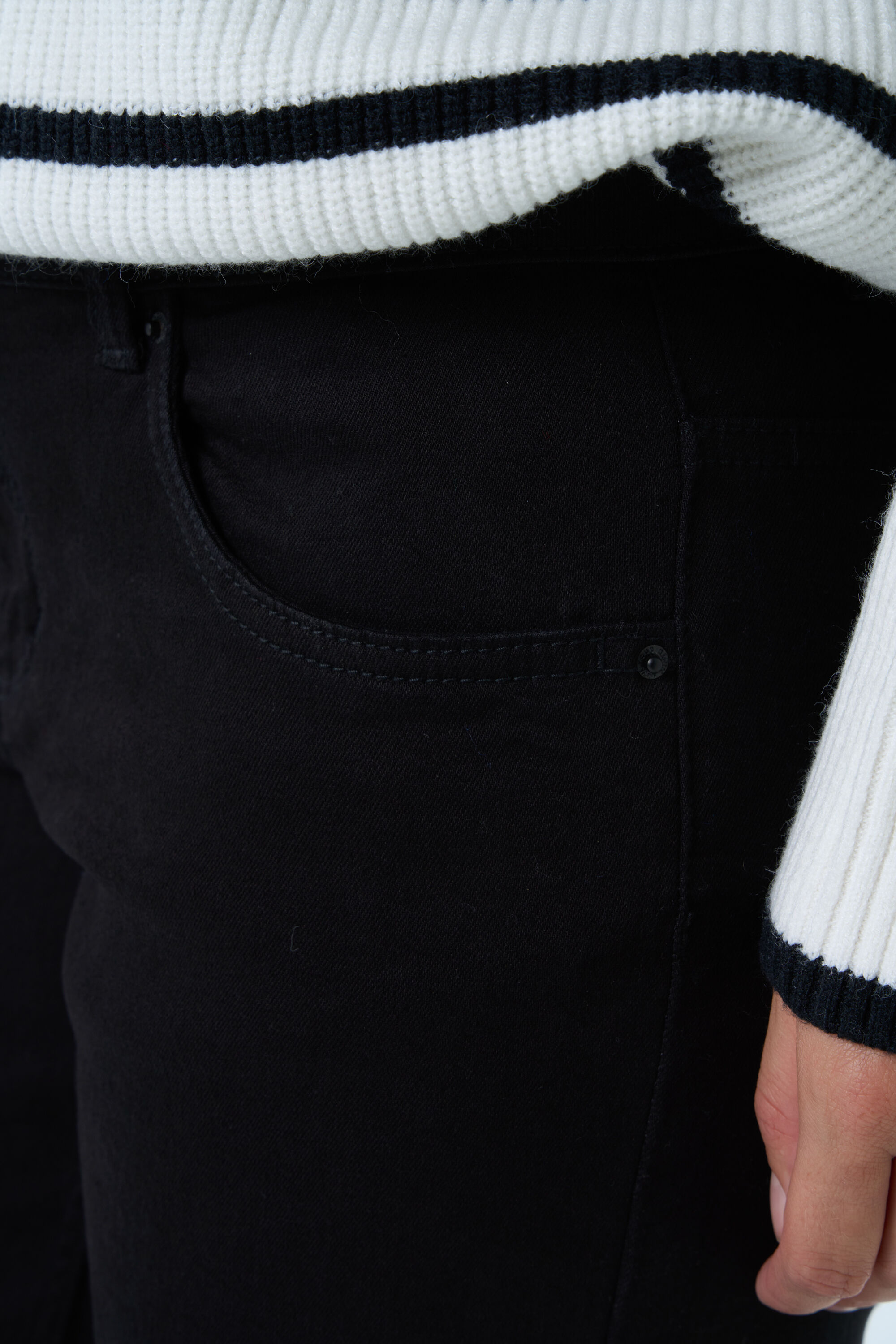 Loose leg jeans ROSE image number 5