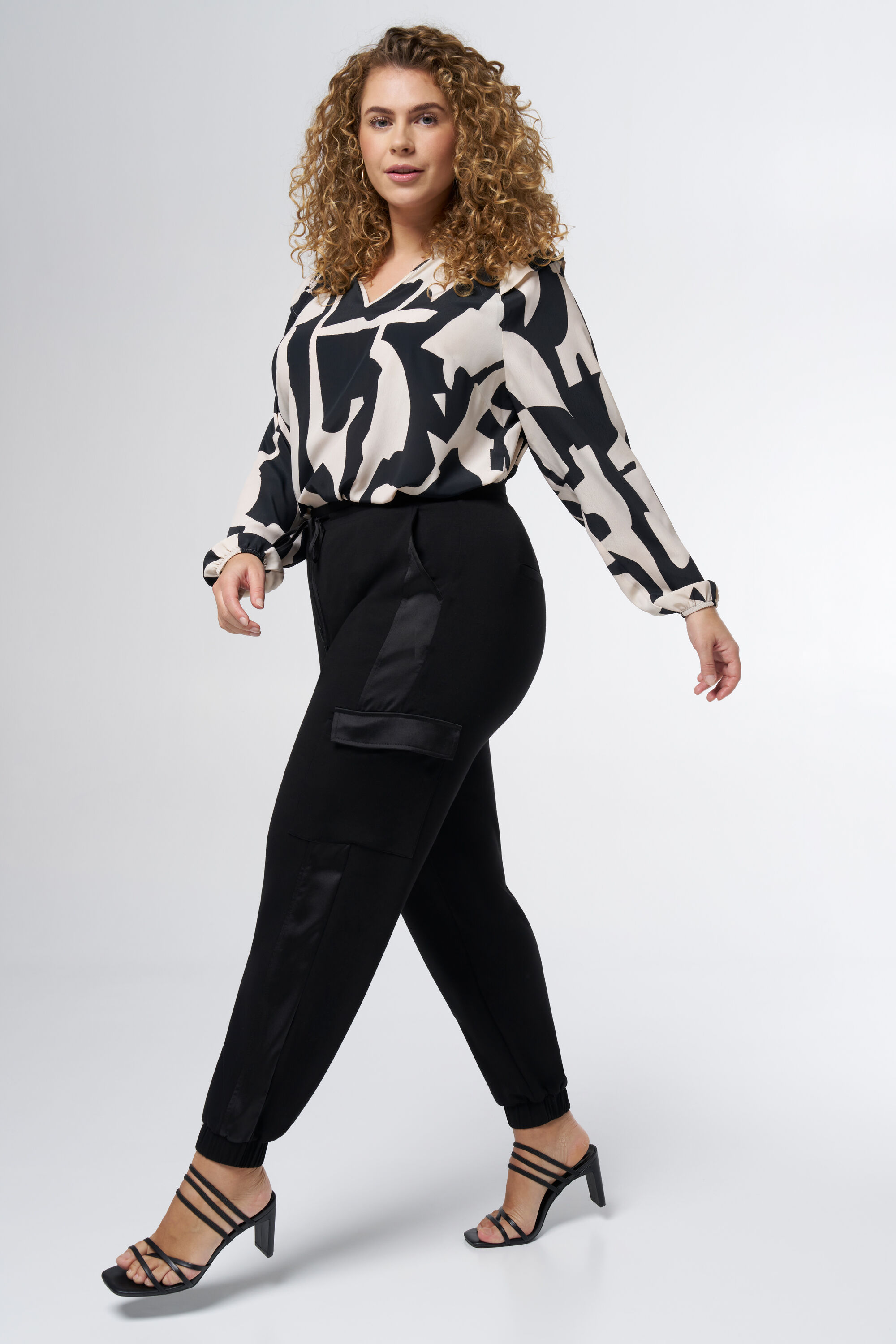 Satijnen cargo broek image number 5