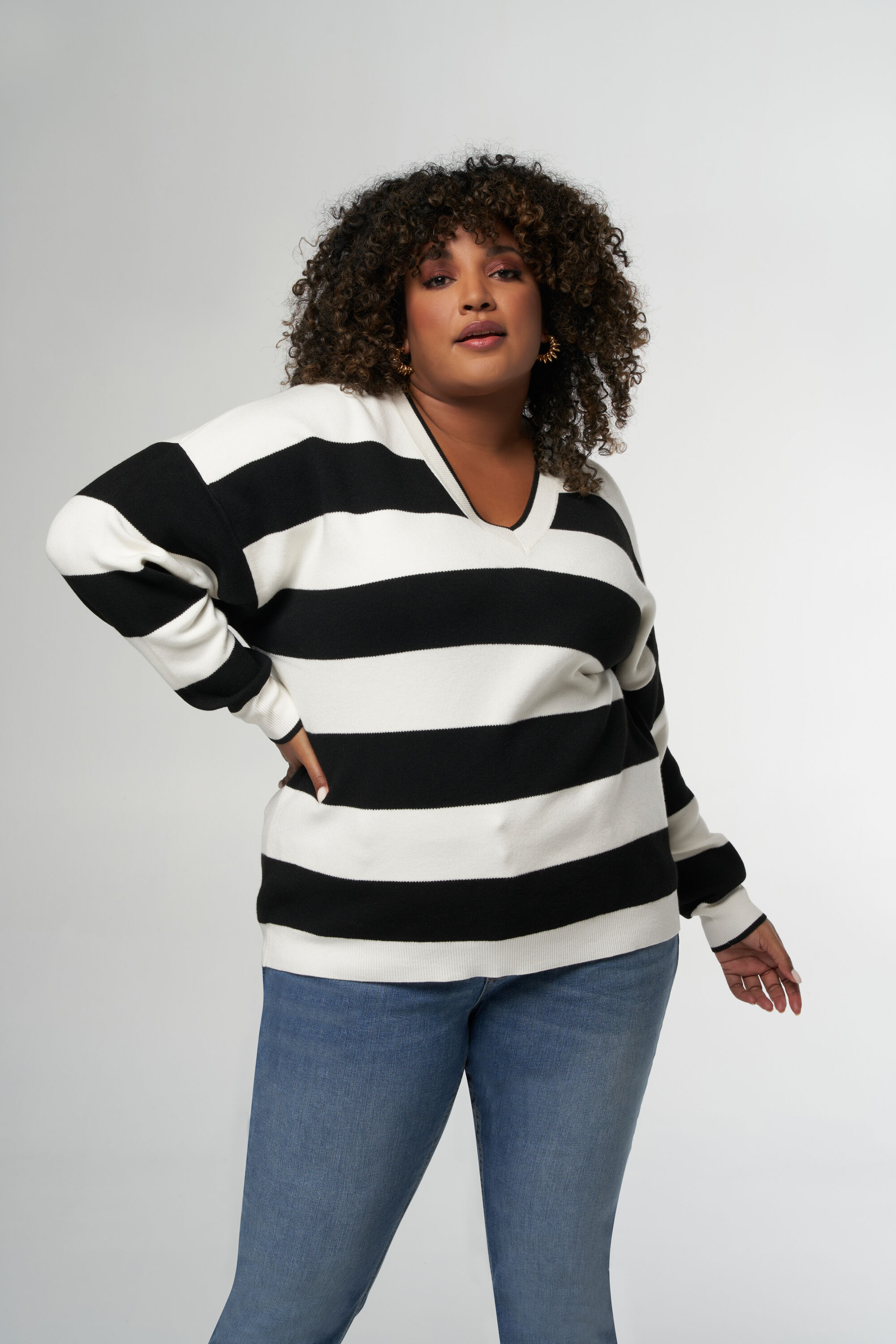 Fijn gebreide trui met strepen image number 0