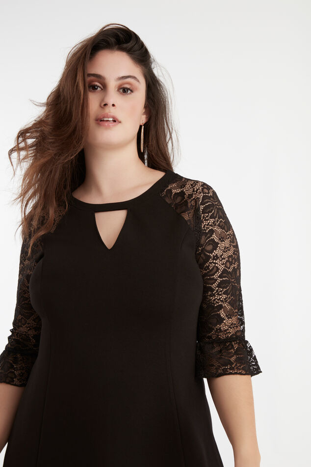 Jurk met kanten mouw image number 4