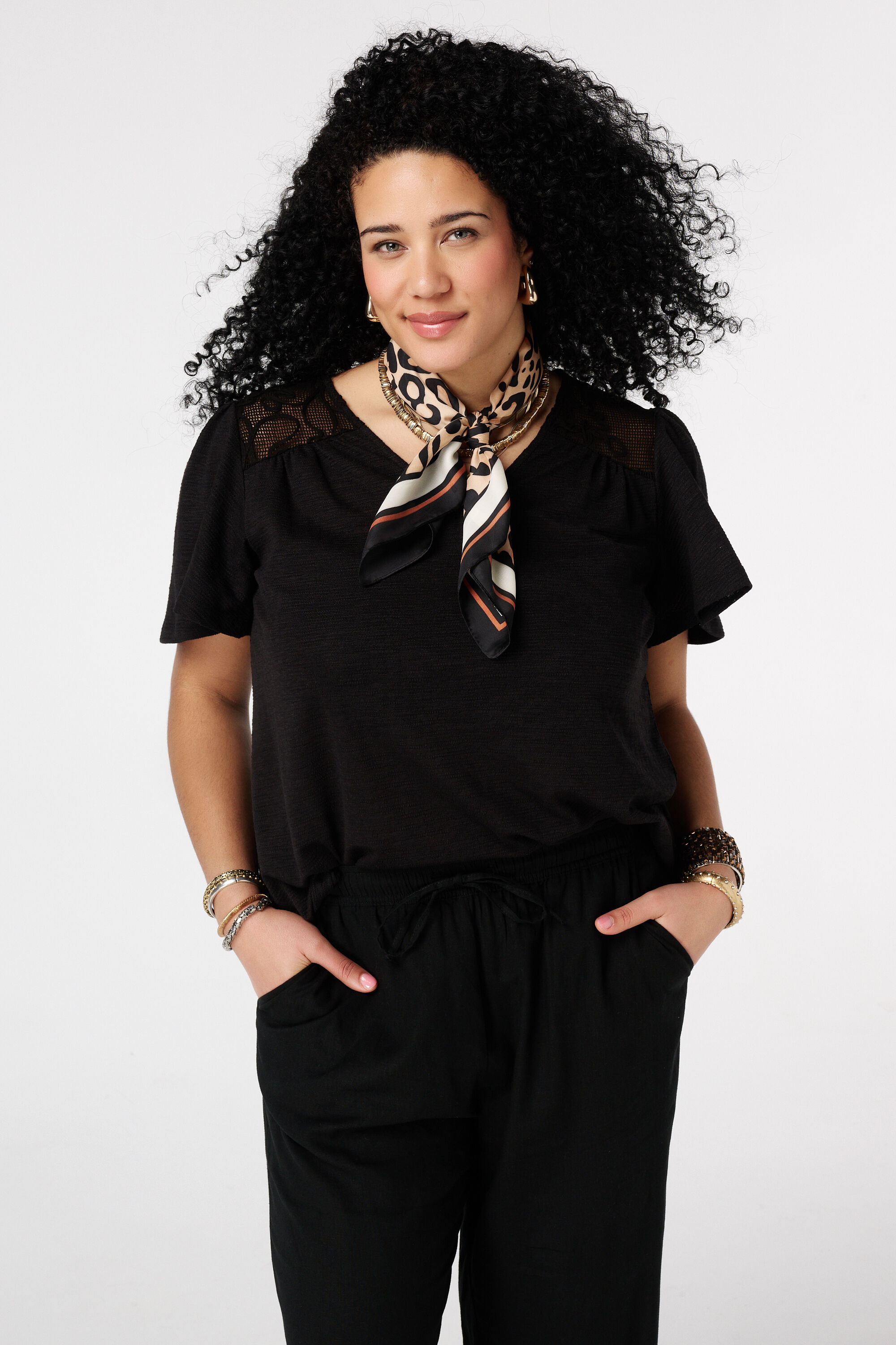 Top avec manches papillon