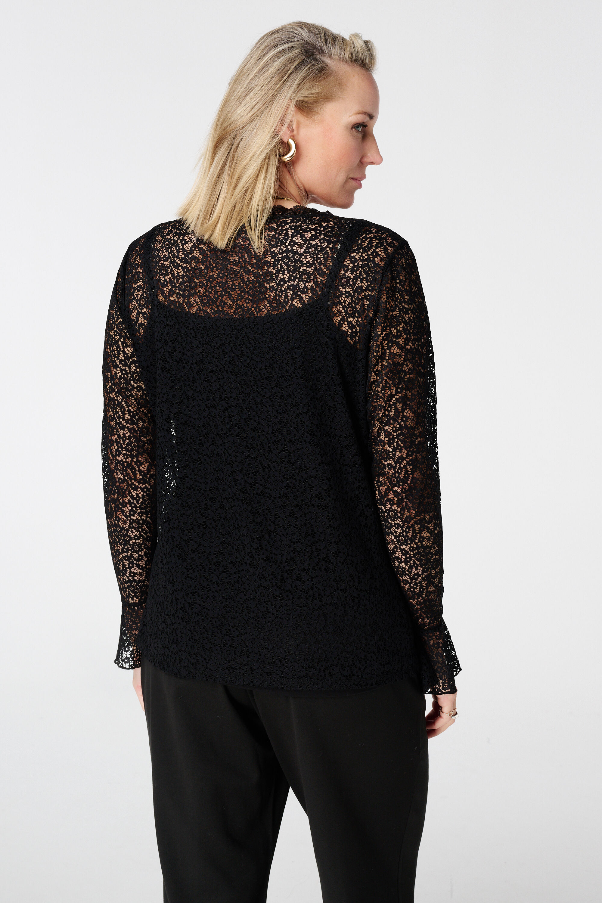 Kanten top met trompetmouwen image number 3