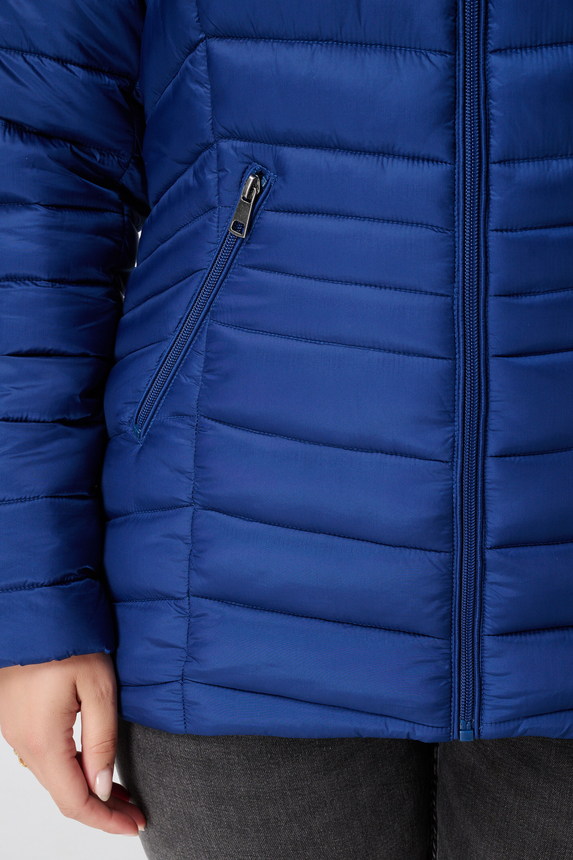 Veste l&eacute;g&egrave;rement matelass&eacute;e image number 6