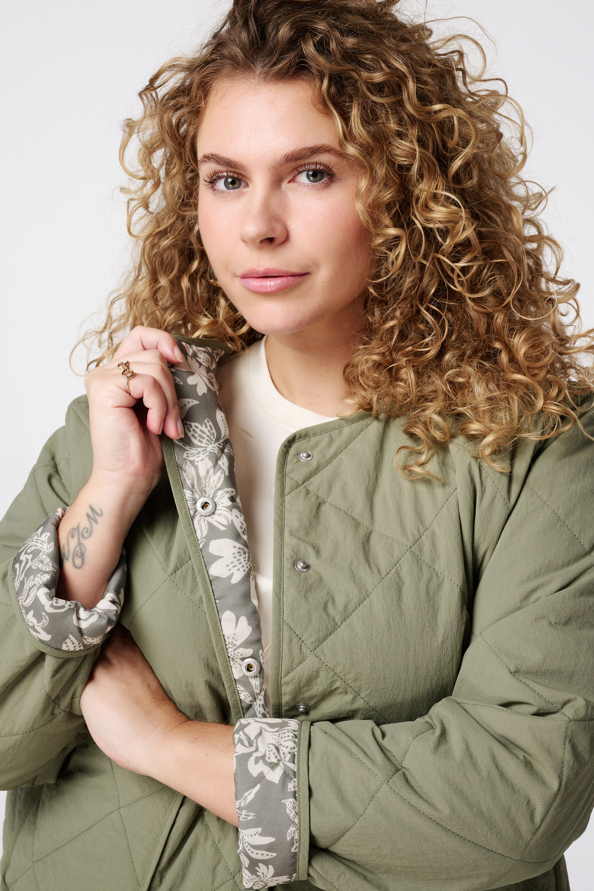 Dubbelzijdig jasje met stiksels image number 4