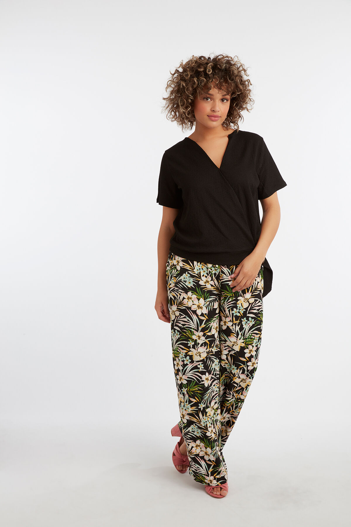 Overslagtop met gesp image number 3