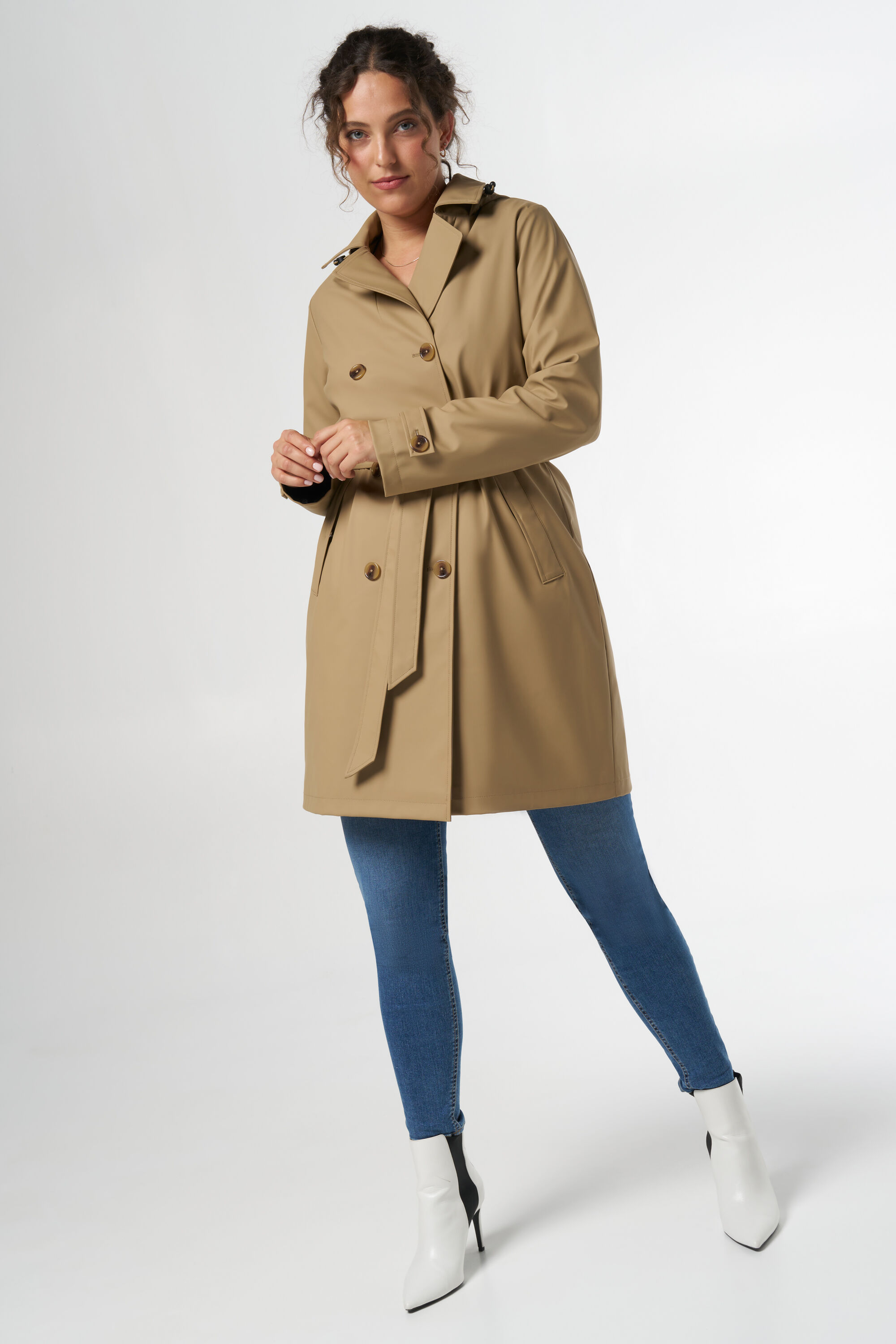 Trench imperm&eacute;able image number 5