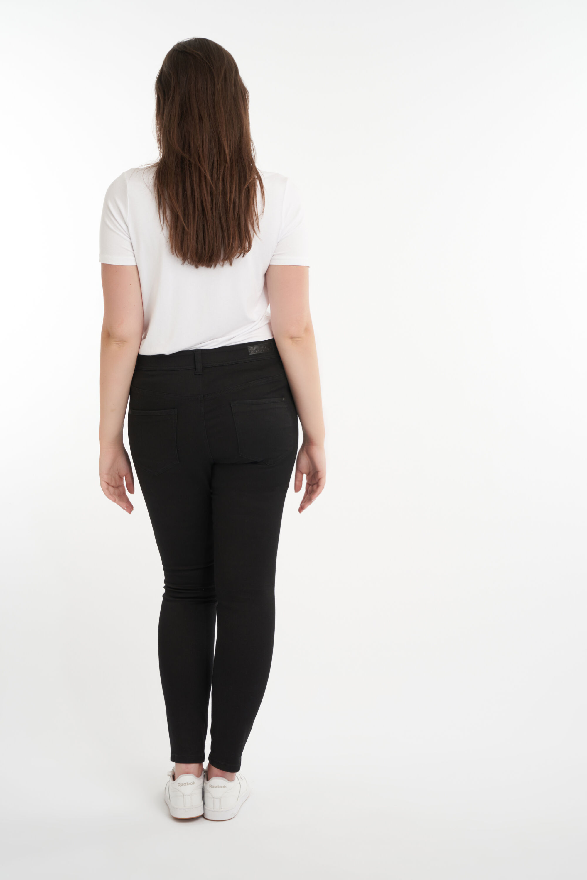 Skinny leg jeans SHAPES image number 4