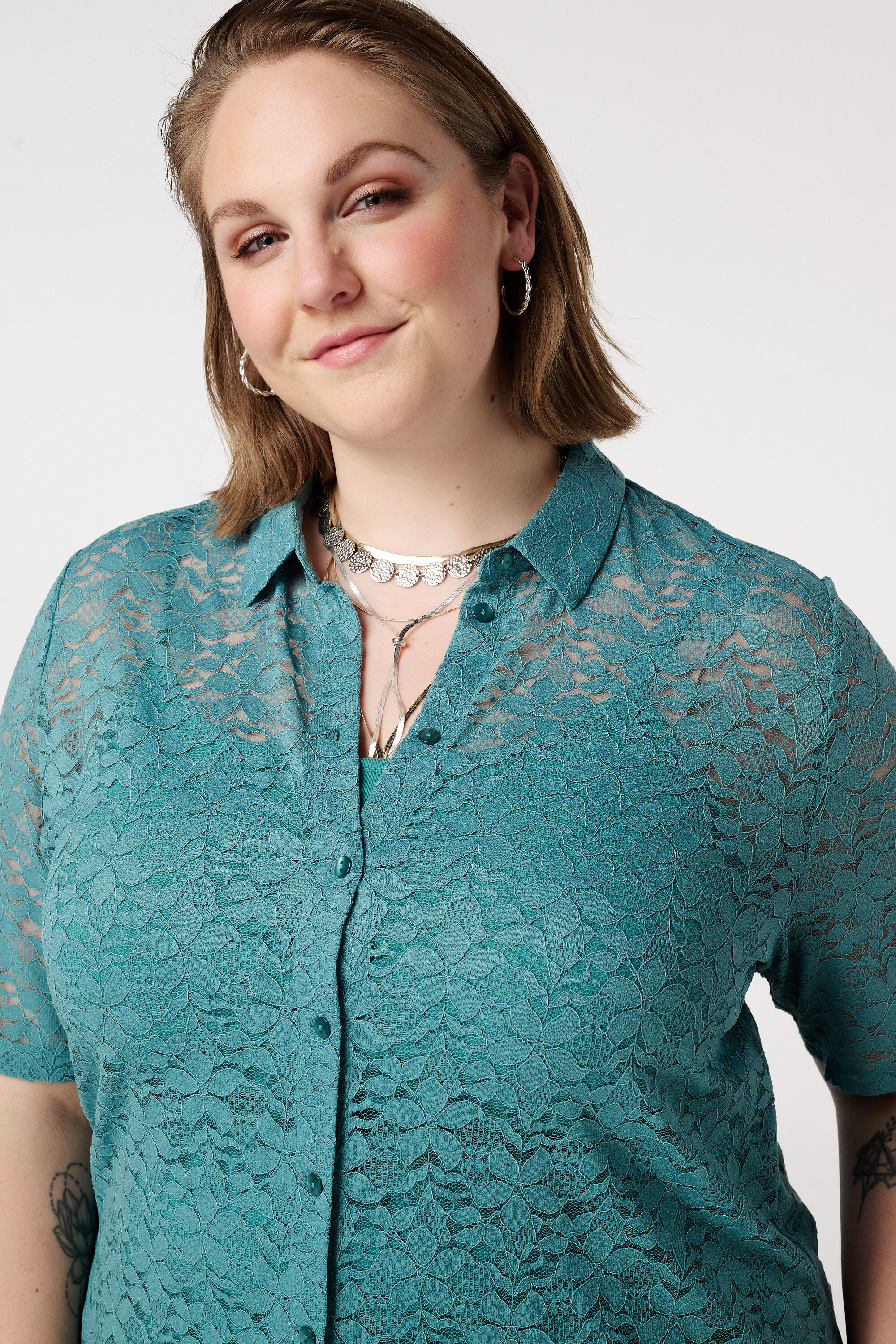 Top en dentelle &agrave; manches courtes image number 4