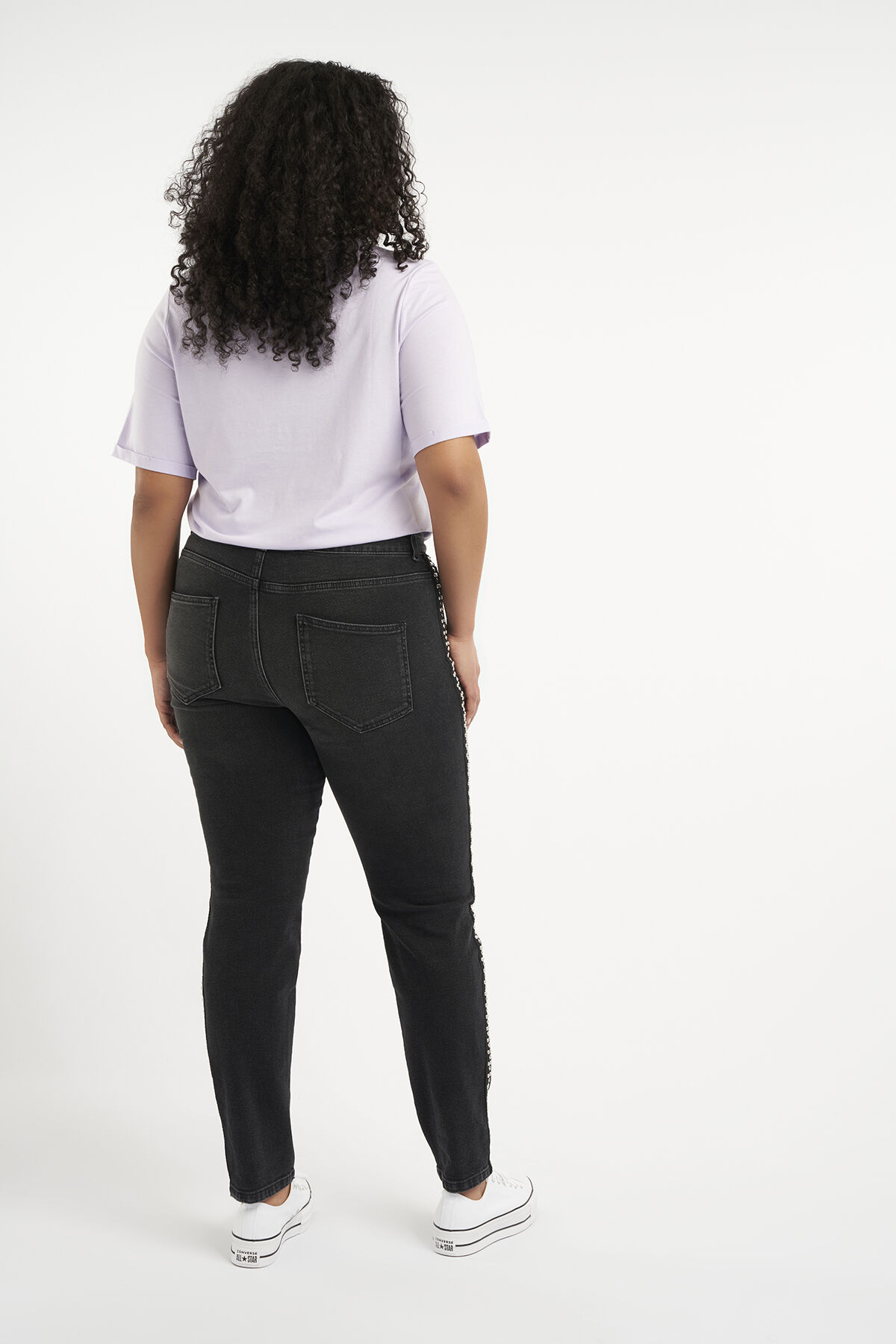 Jeans met zijdetail image number 3