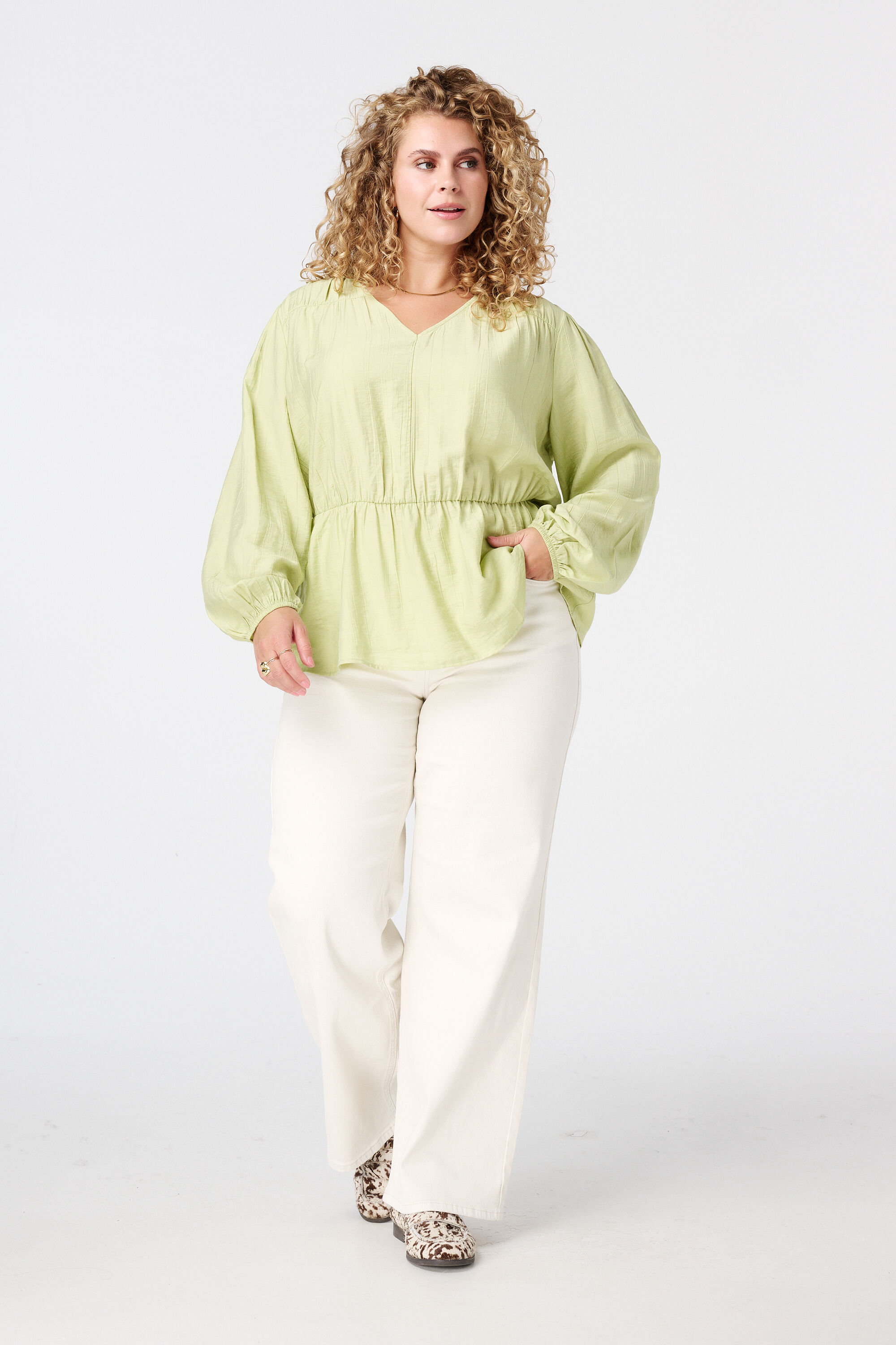 Blouse &agrave; effet p&eacute;plum image number 5