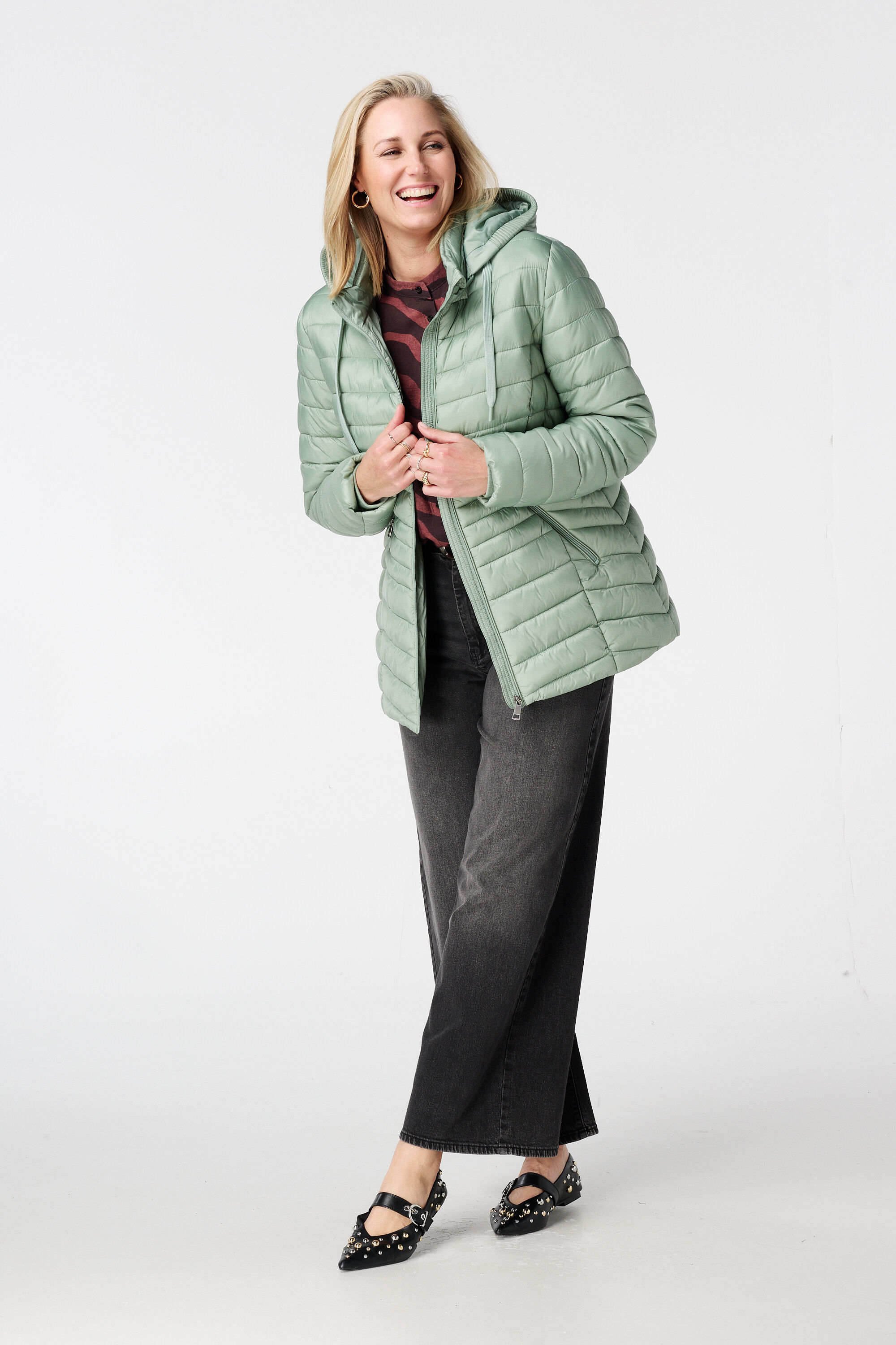 Veste l&eacute;g&egrave;rement matelass&eacute;e image number 5