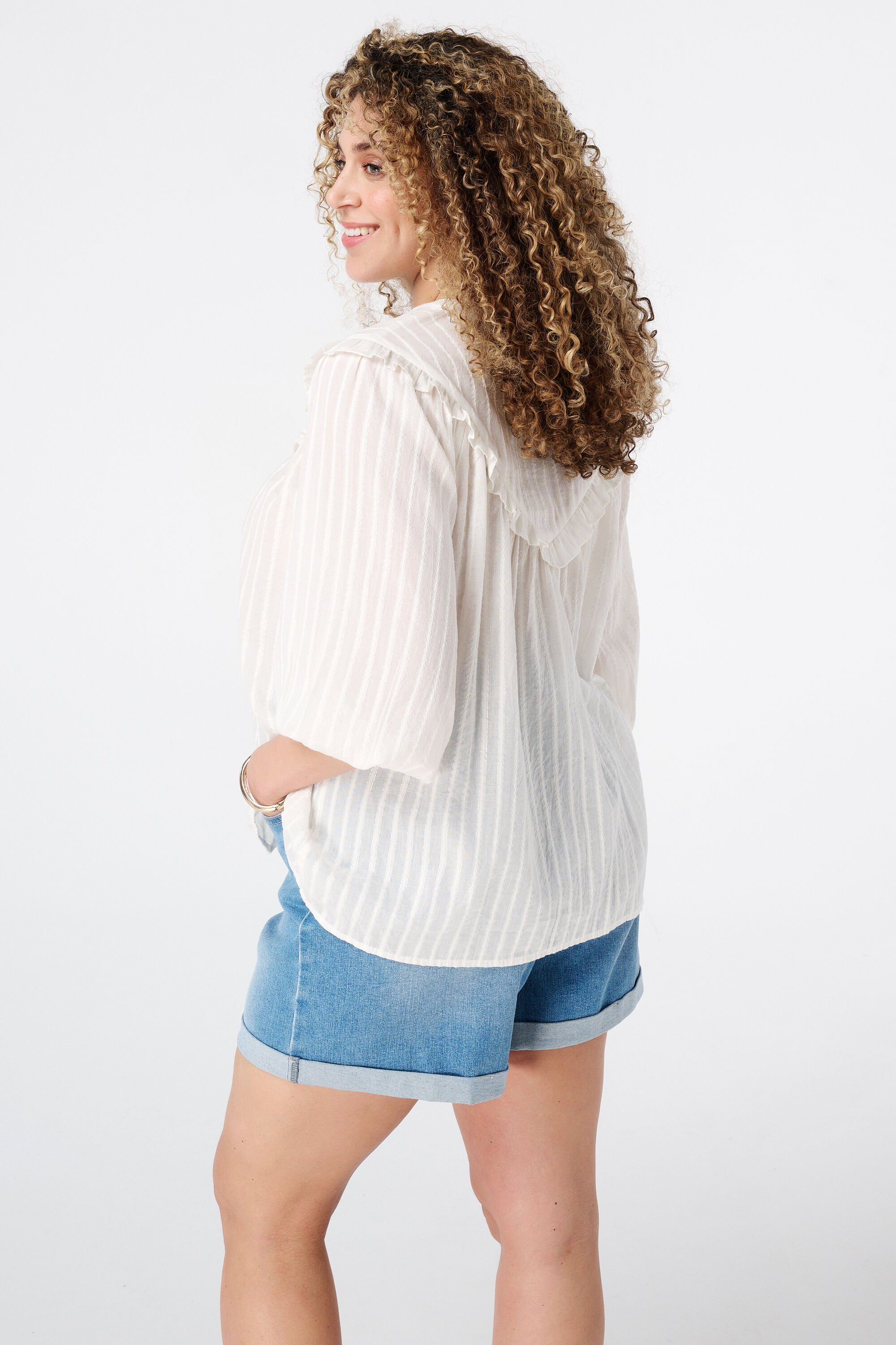 Chemisier avec d&eacute;tails m&eacute;tallis&eacute;s image number 3