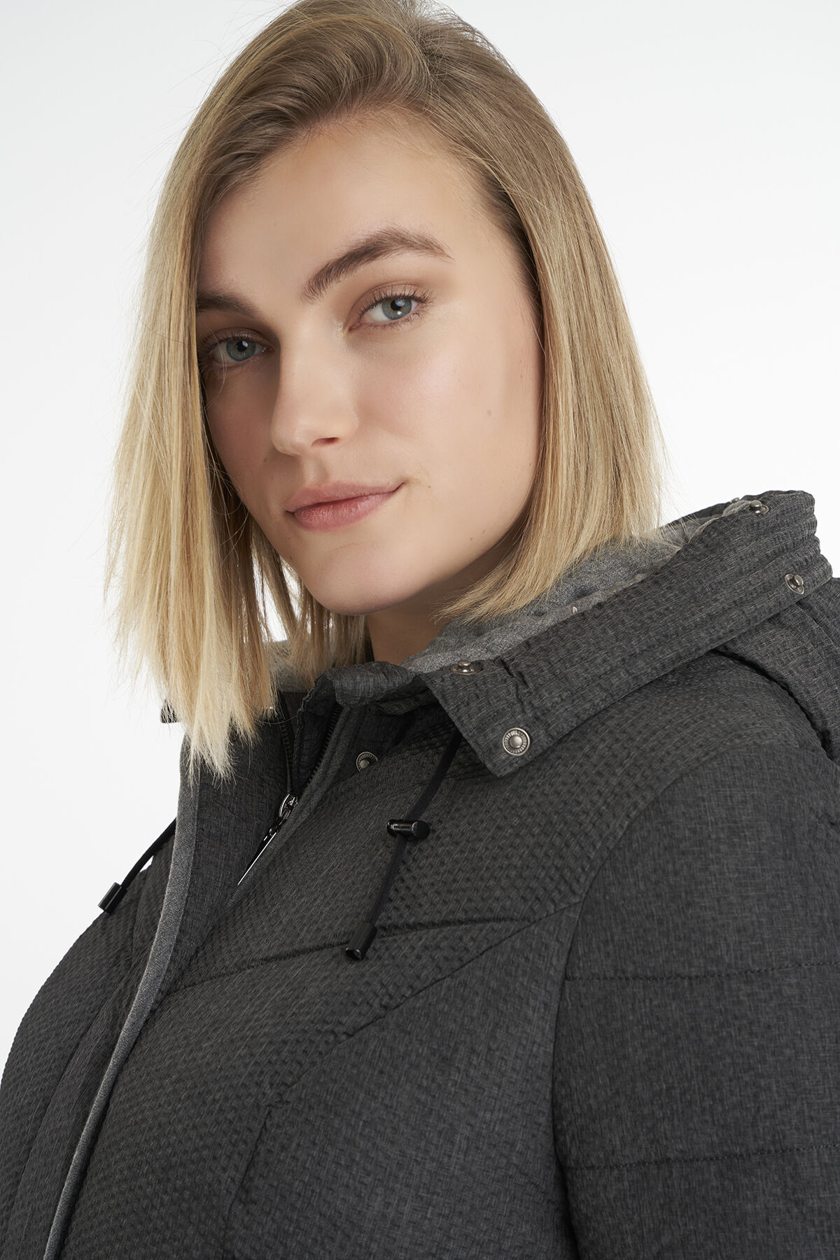 Manteau matelass&eacute; &agrave; capuche image number 6