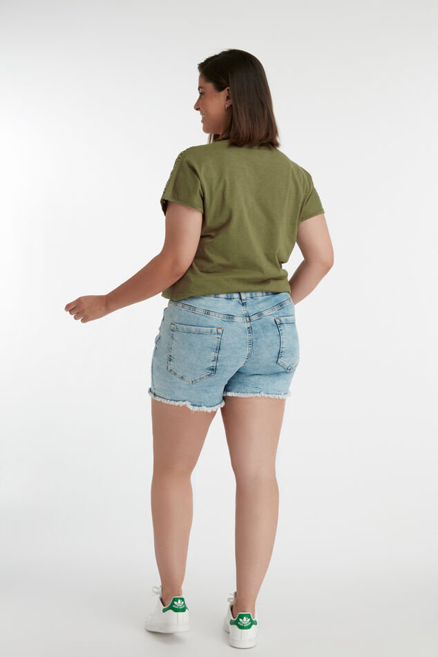 Shorts à fermoirs image number 3