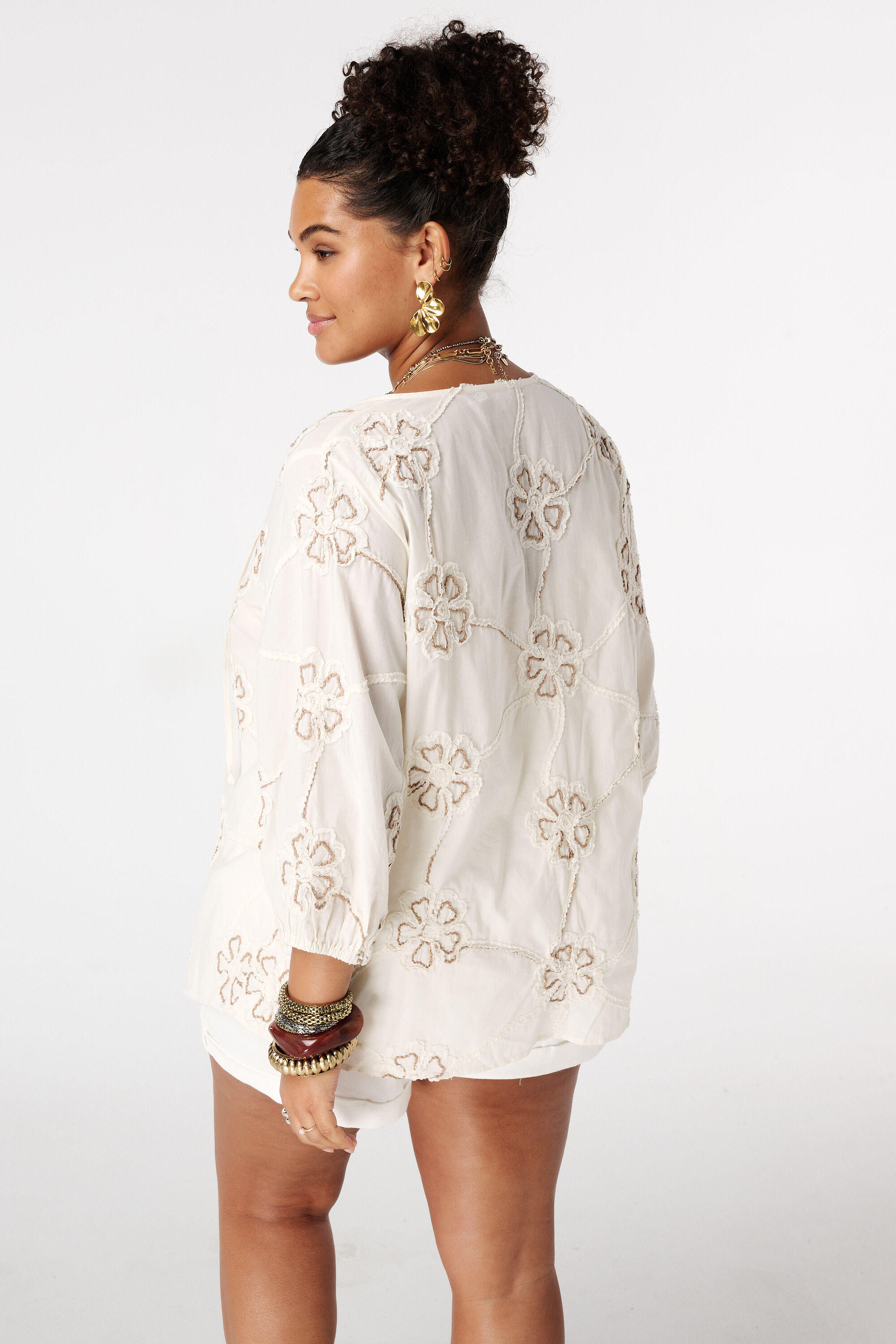 Blouse met geborduurde bloemen image number 3