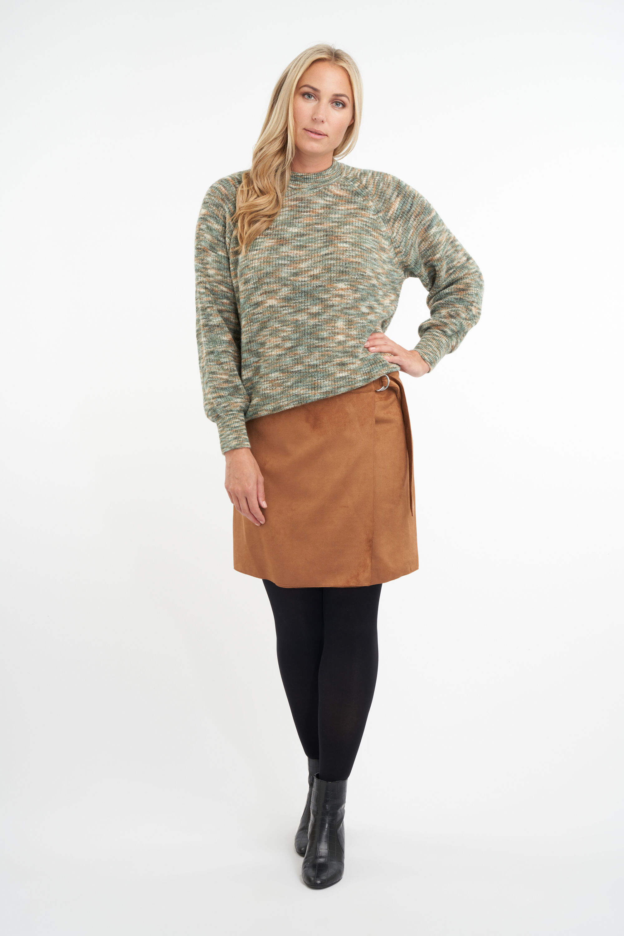 Surjupe en su&eacute;dine image number 6