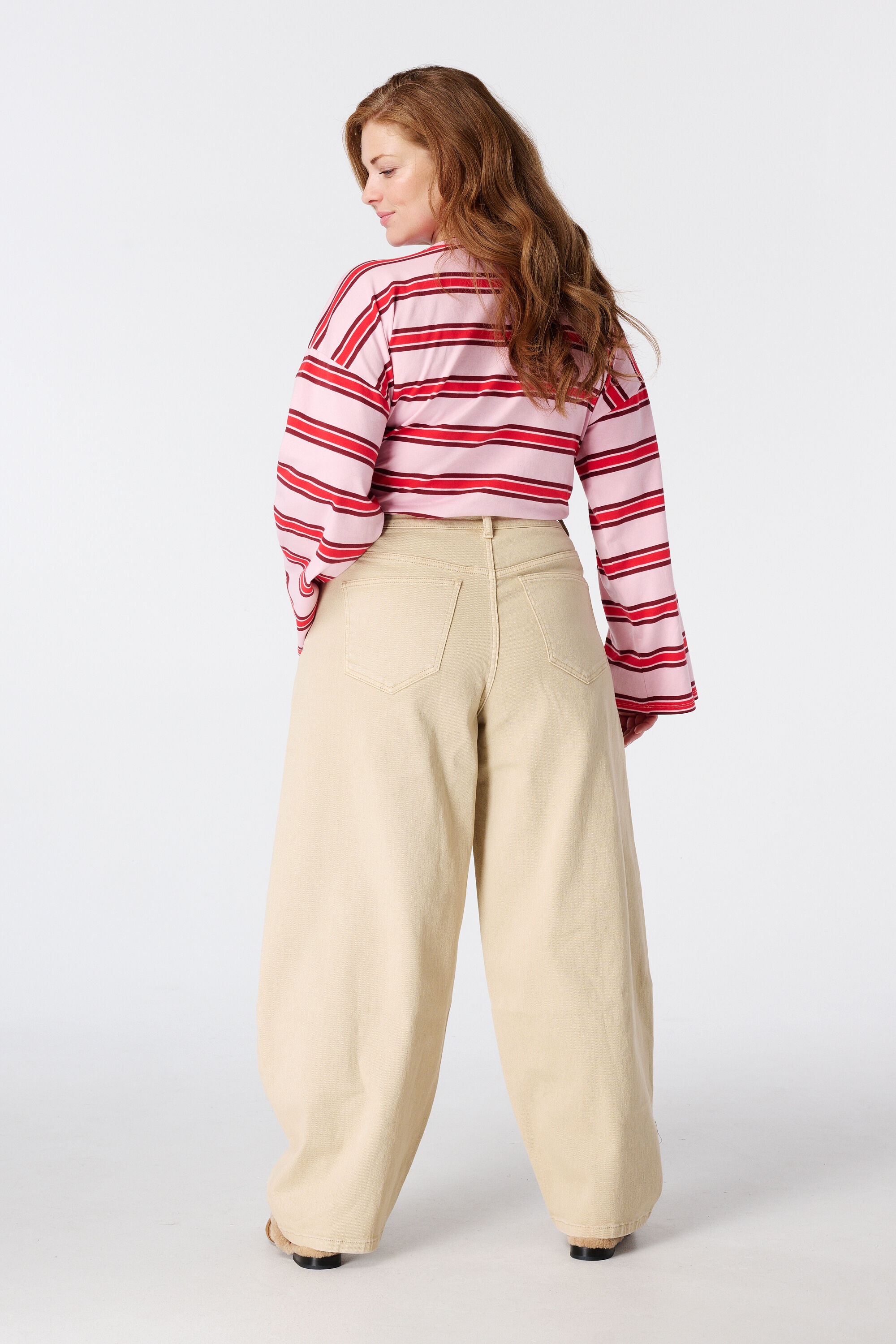 Jean barrel image number 3