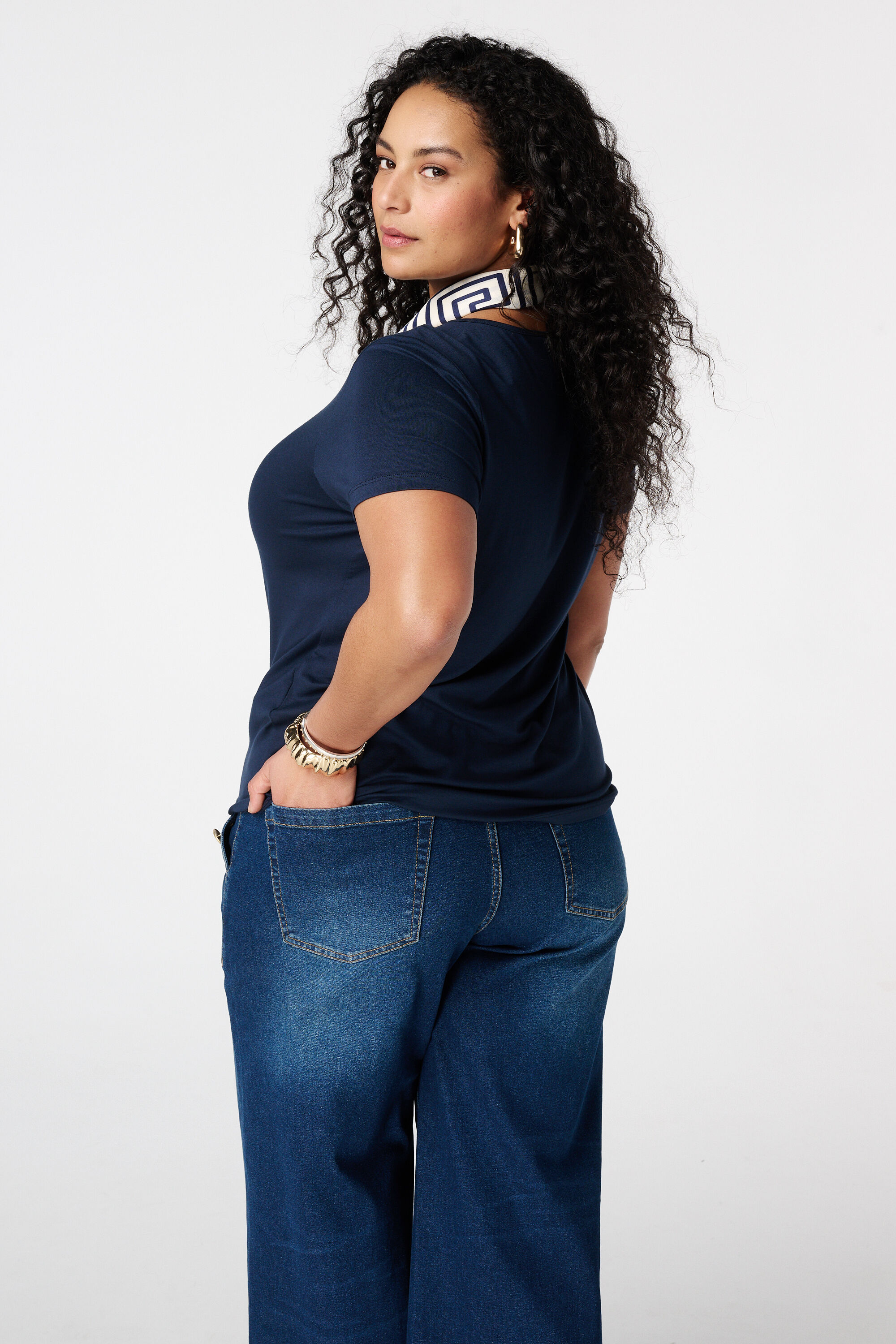 T-shirt &agrave; col en V image number 1