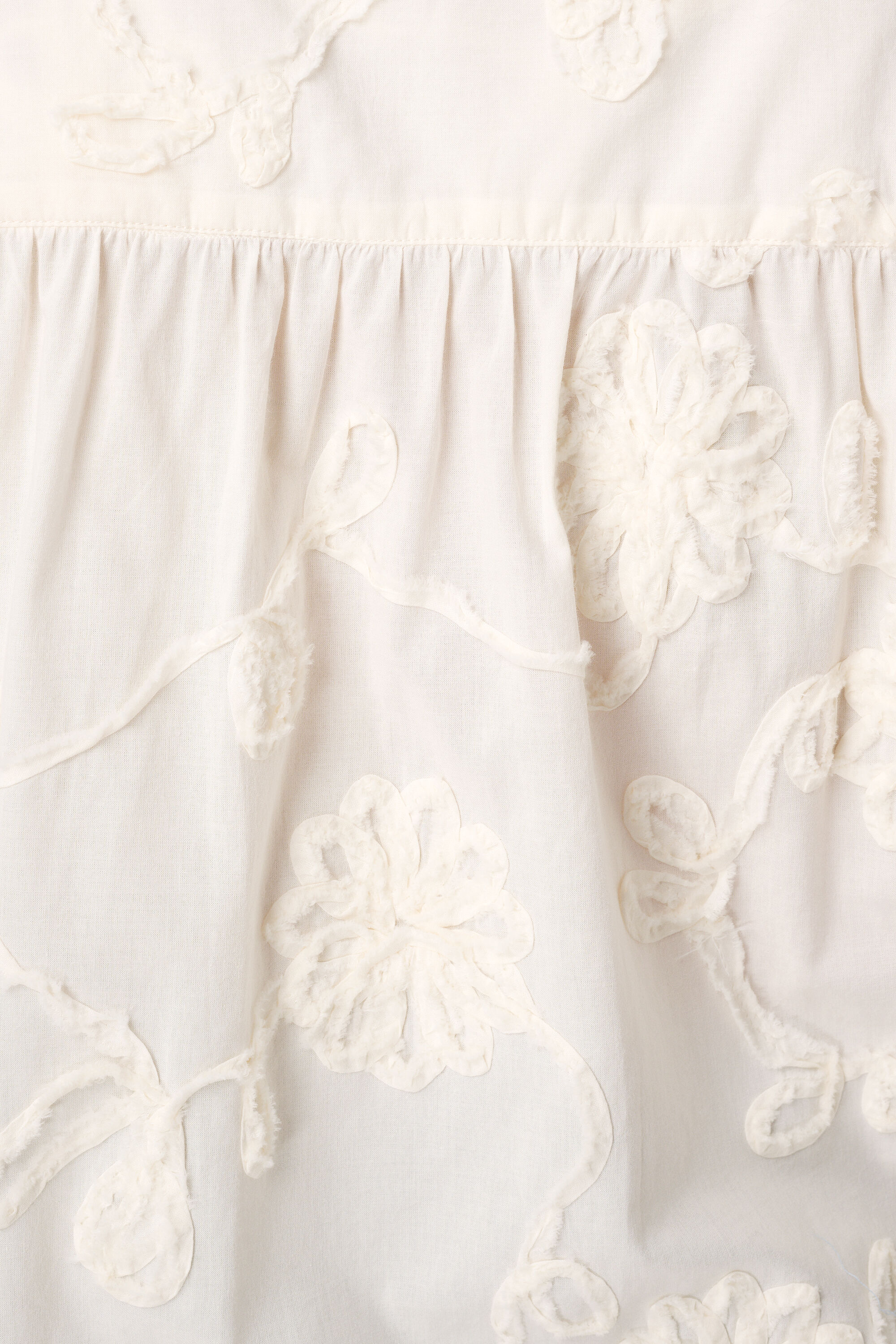 Blouse met geborduurde bloemen image number 6