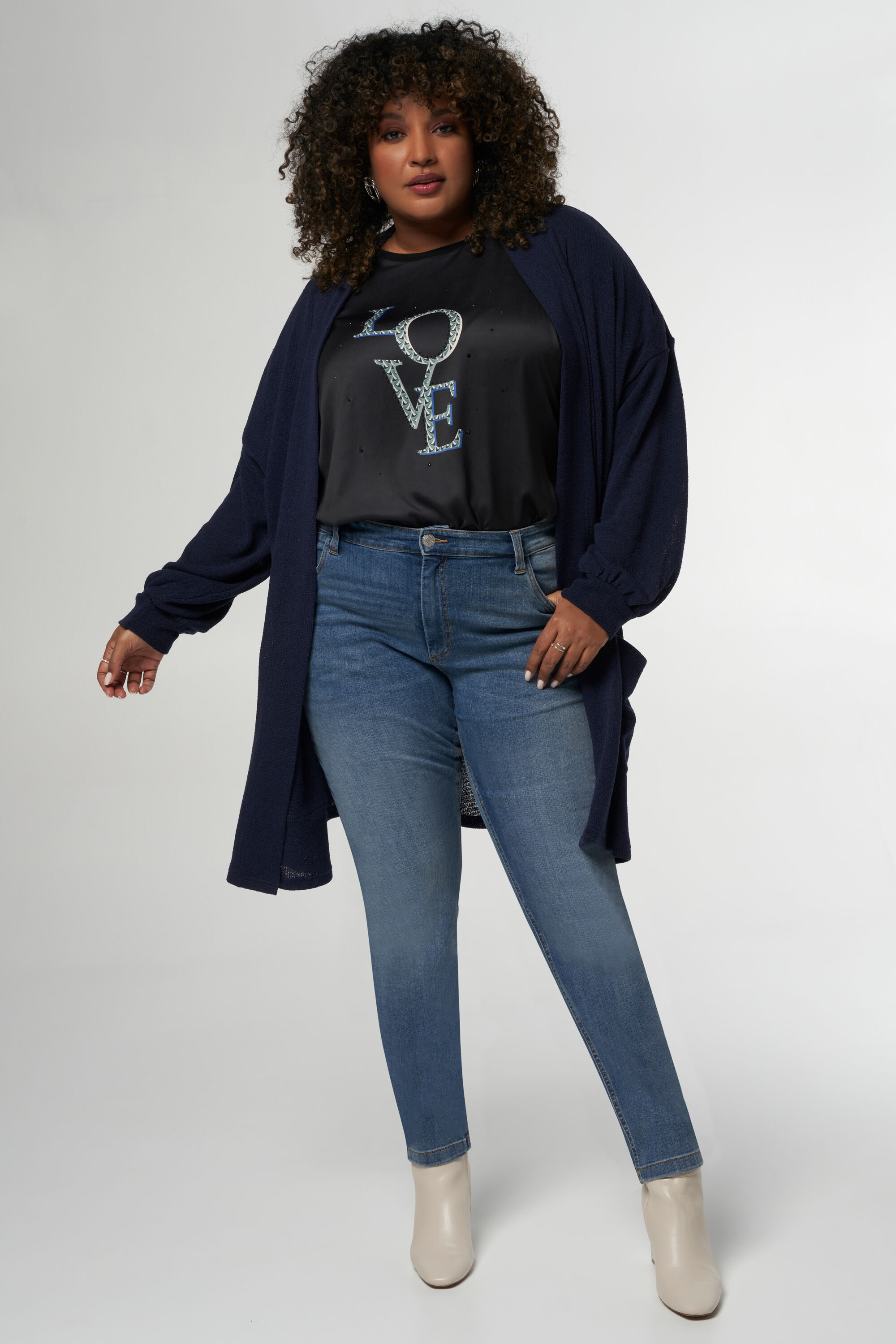 Ruimvallend vest image number 5